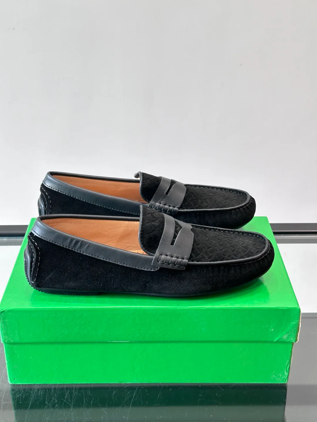 Men's Loafers And Dress Shoes BOTTEGA VENETA 18102730