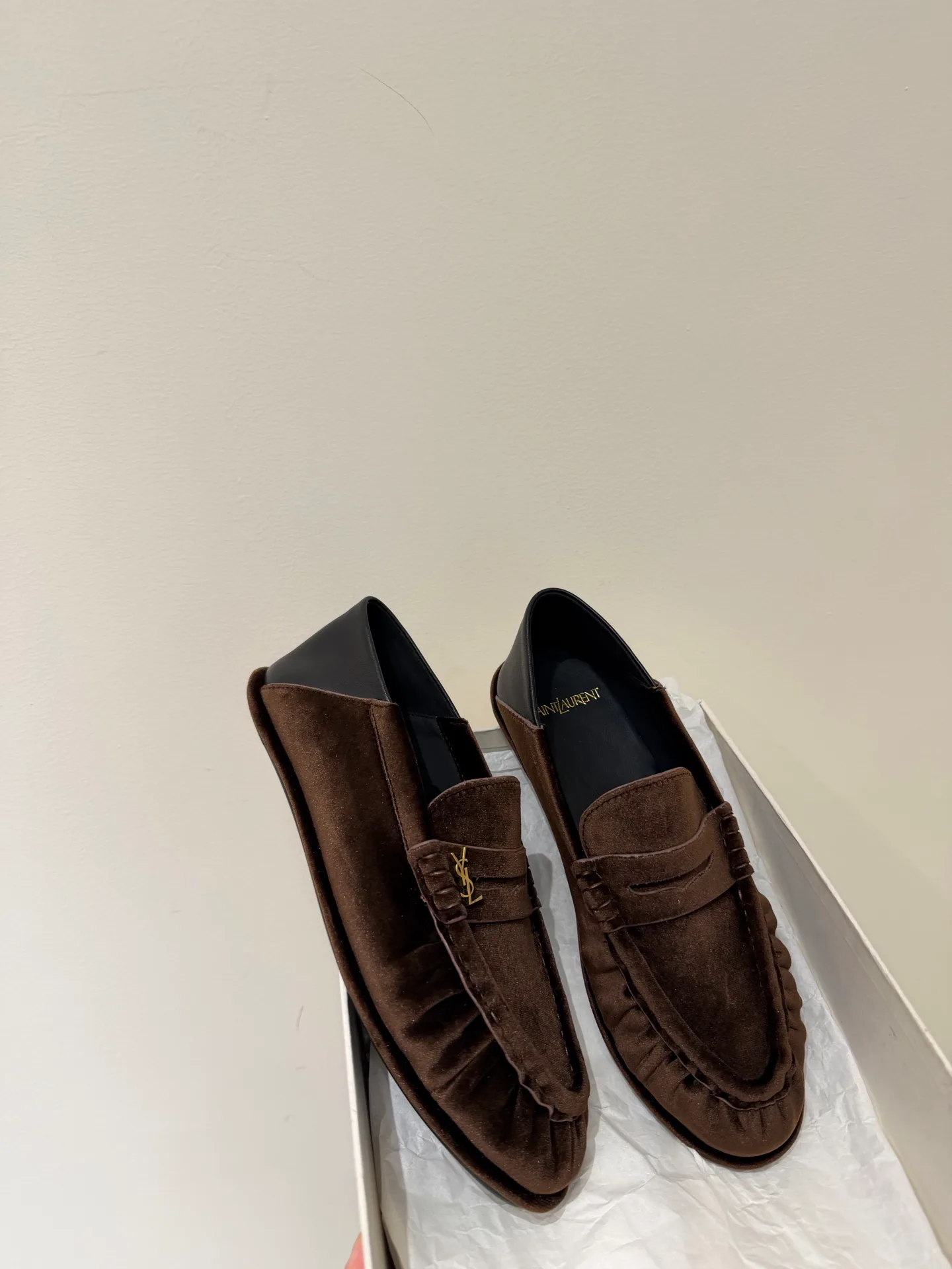 Women's Loafers And Moccasins SAINT LAURENT 18195680