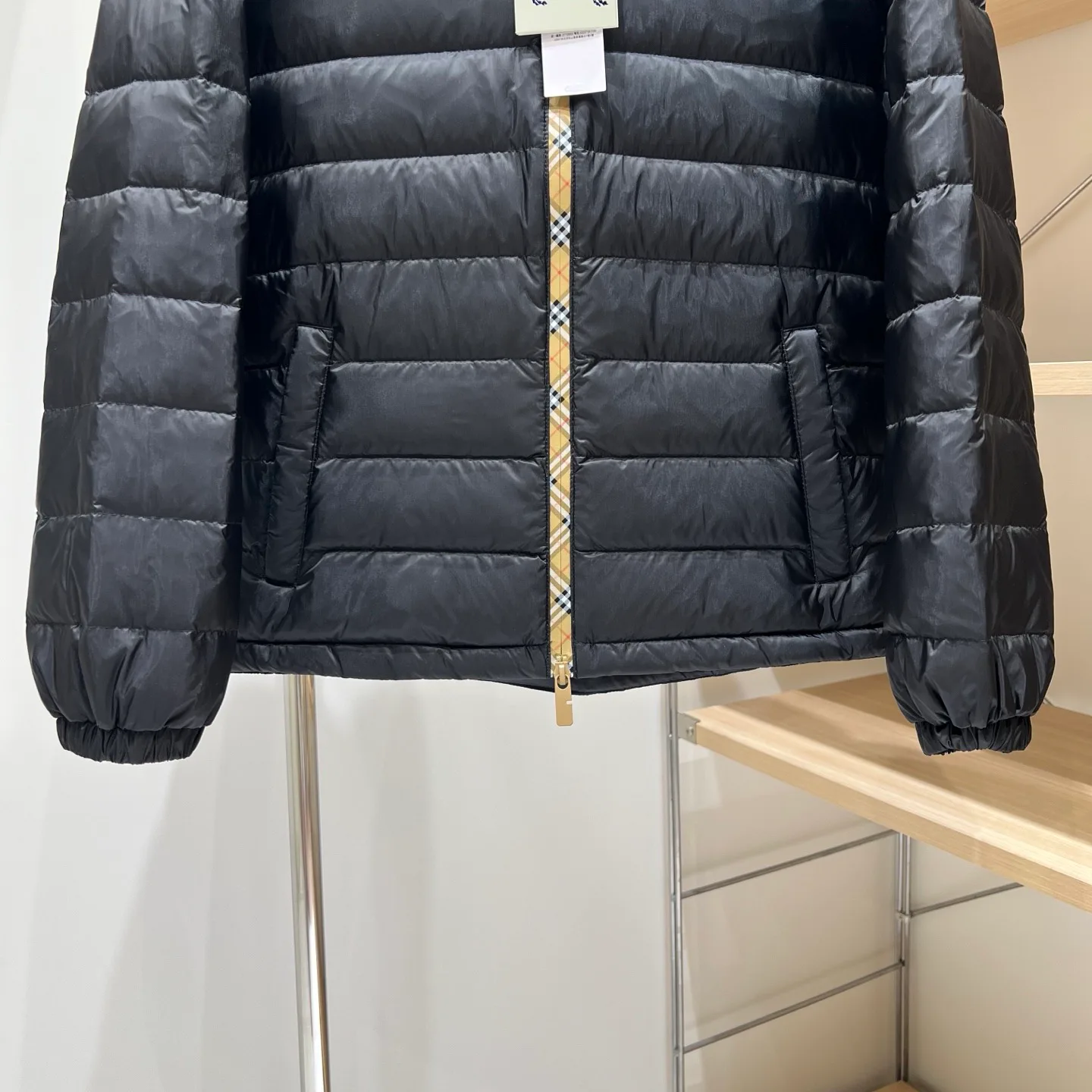 Women's Jackets And Down Jackets BURBERRY 18110899