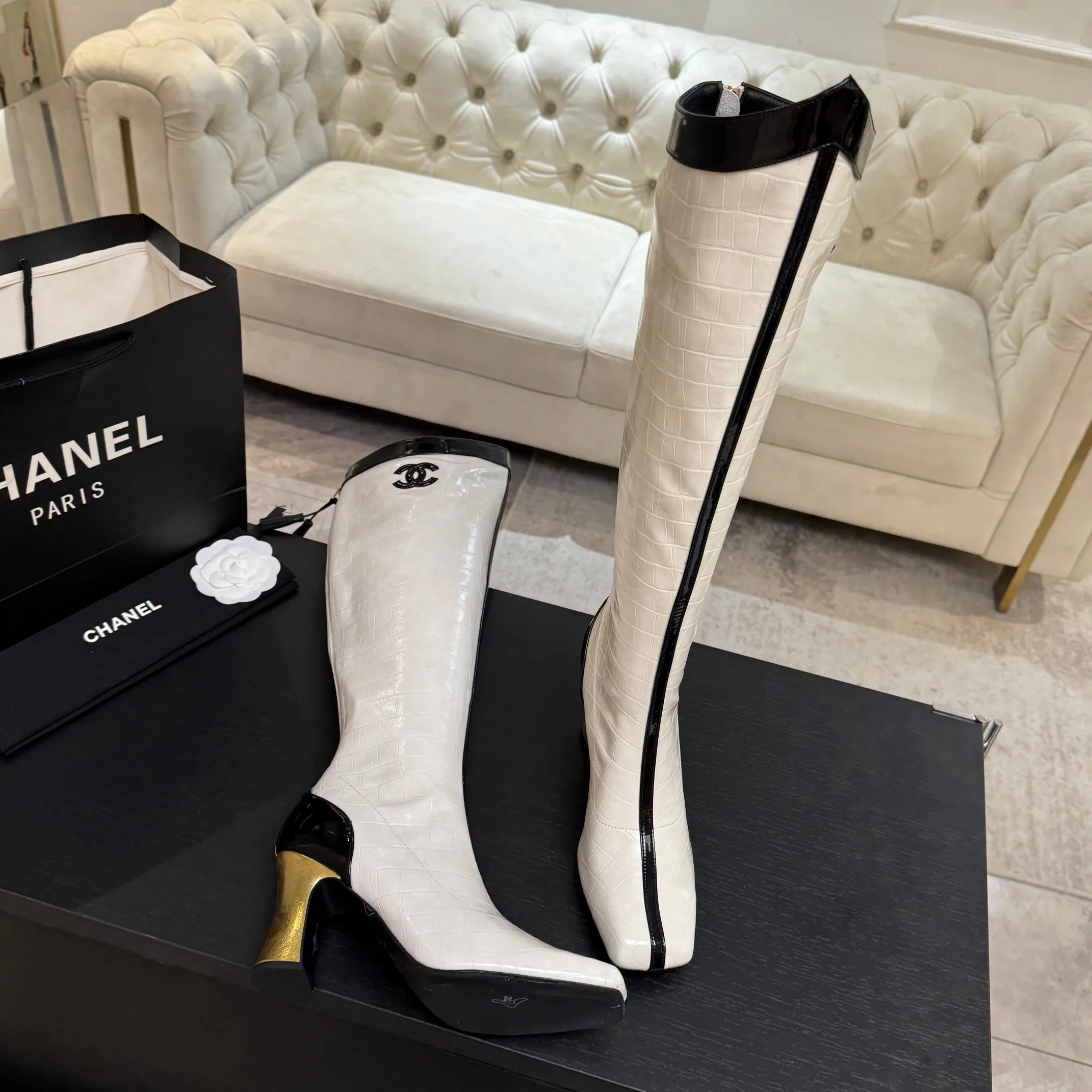 Women's Boots CHANEL 17900009