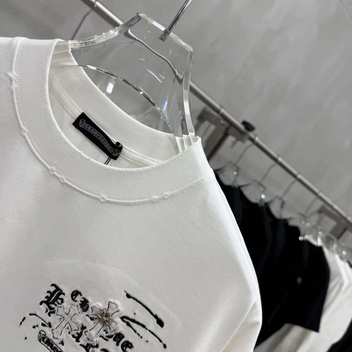 Men's T-Shirts CHROME HEARTS 17902448