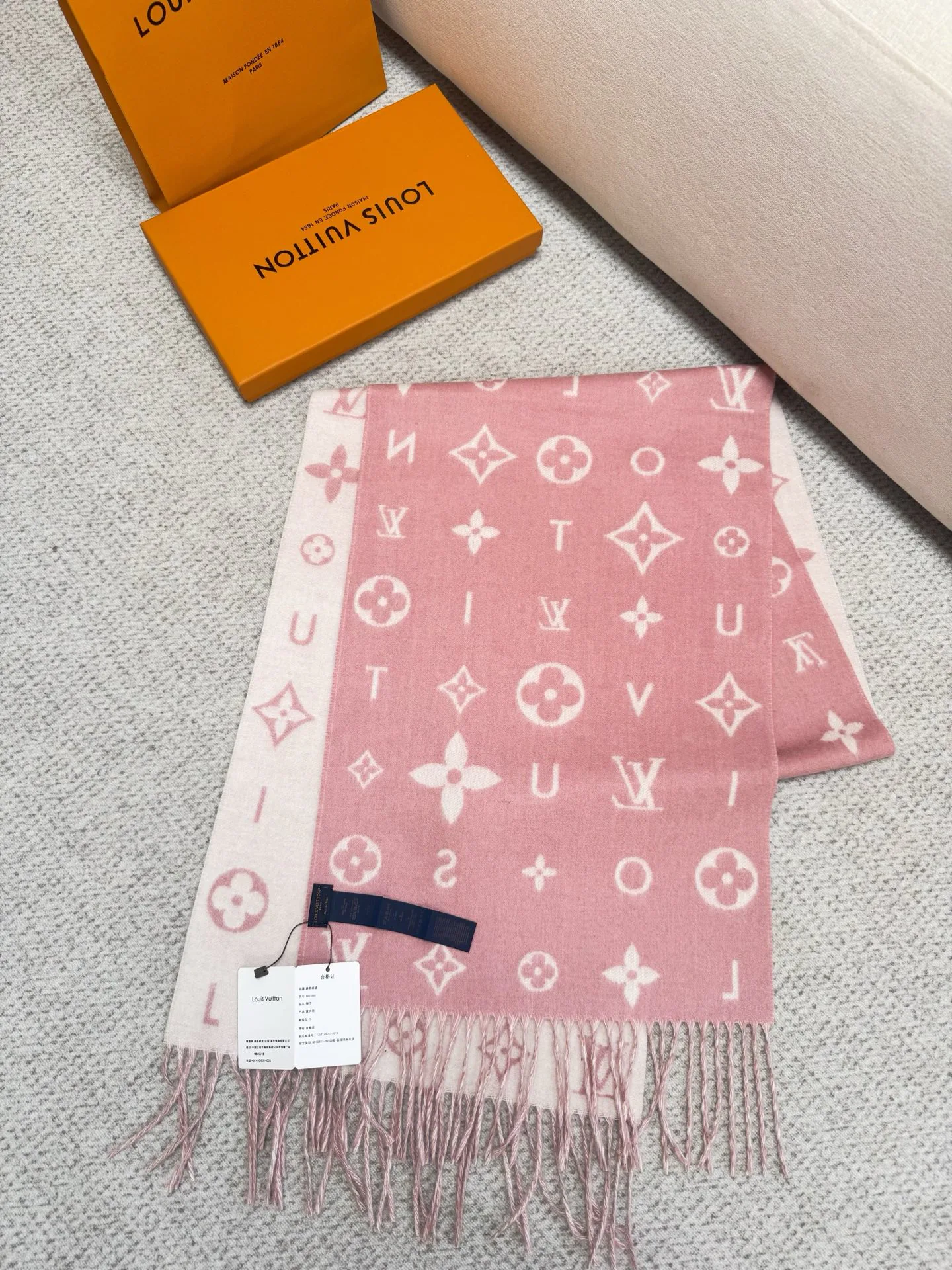 Scarves LOUIS VUITTON 18261916