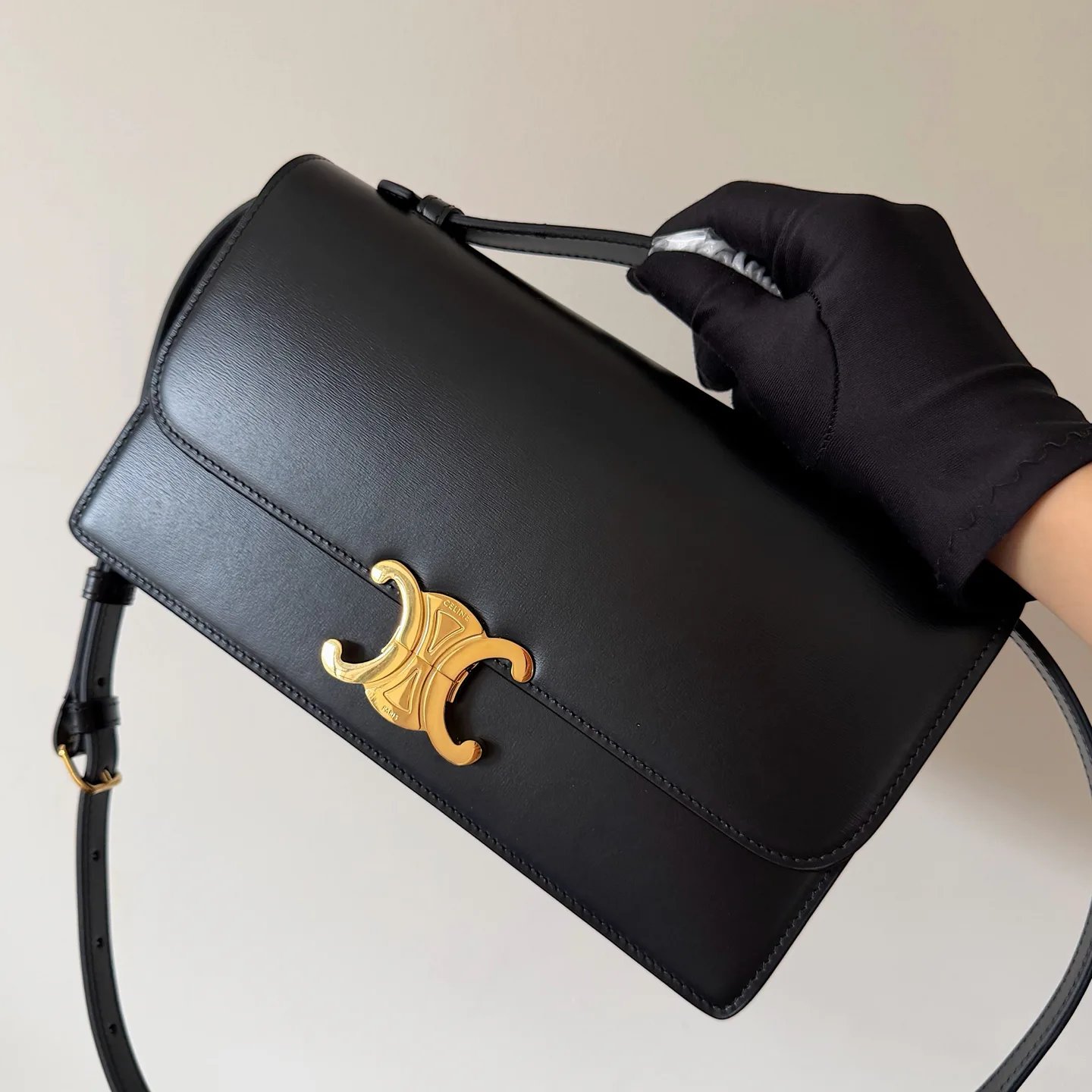 Women's Classic Handbags CELINE 17467573