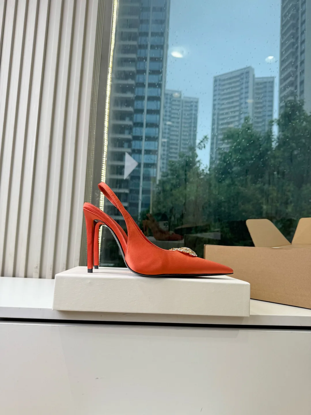 Women's Heels SAINT LAURENT 18104163