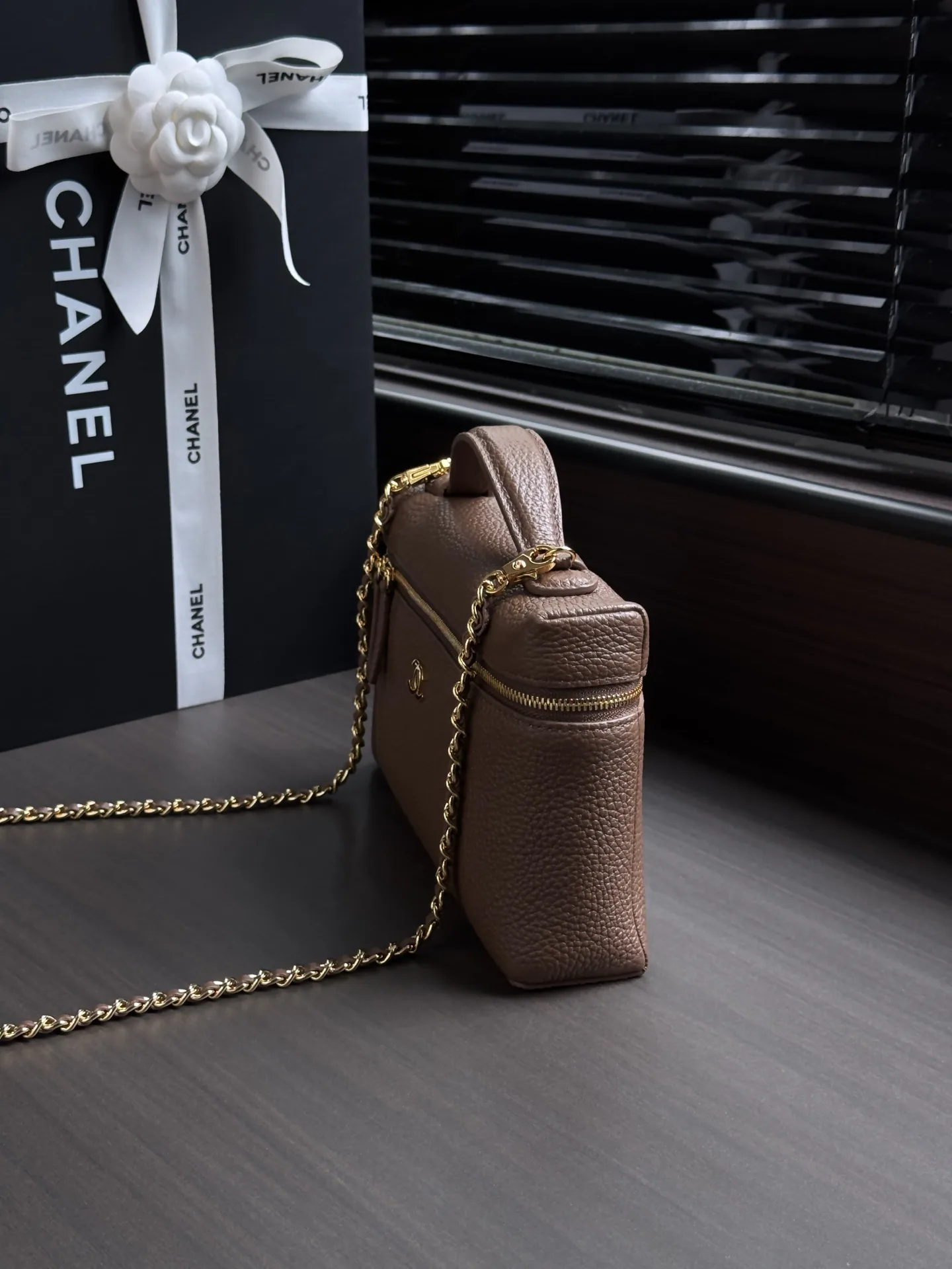 Women's Classic Handbags CHANEL 17844617