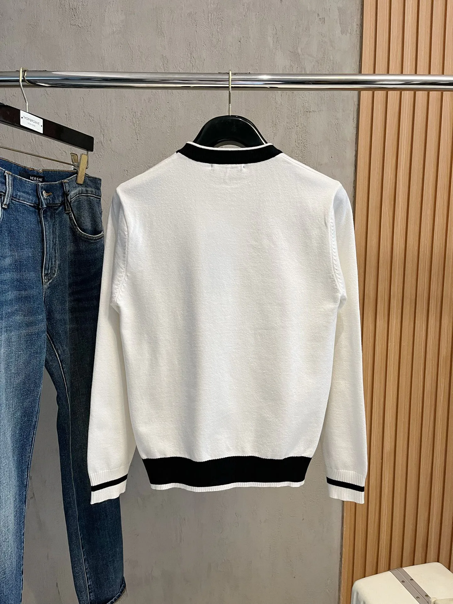 Men's Jumpers And Sweaters DOLCE & GABBANA 18098186