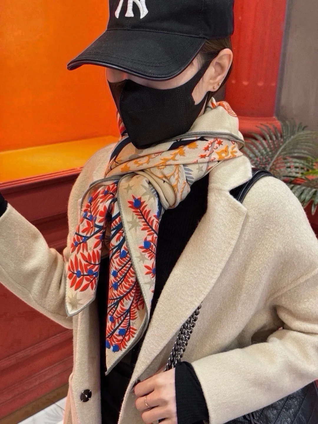 Silk Scarves HERMES 18322231