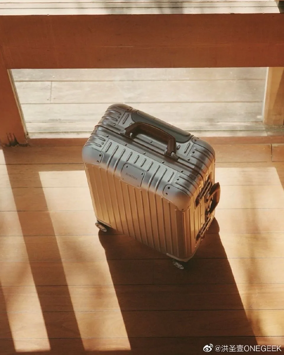 Suitcases RIMOWA 17933514