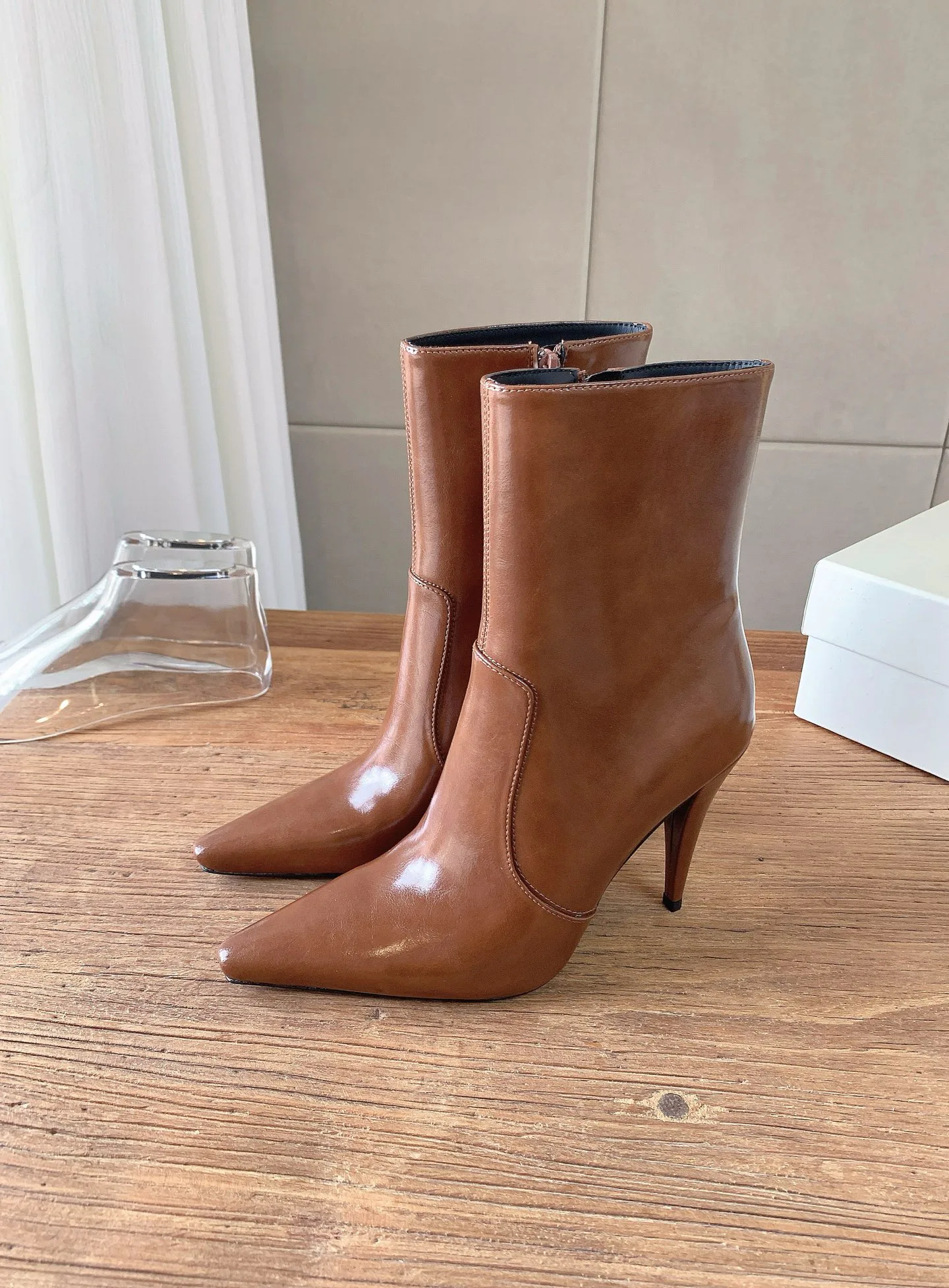 Women's Booties SAINT LAURENT 18365303