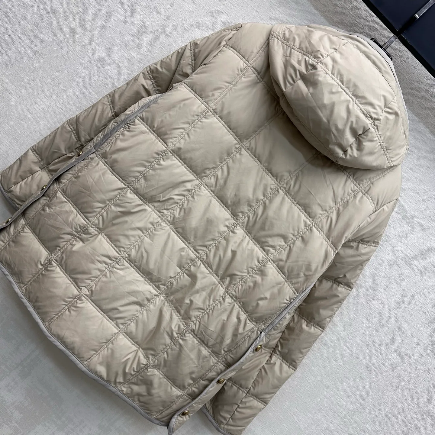 Куртки И Пуховики Женские Moncler 18555768