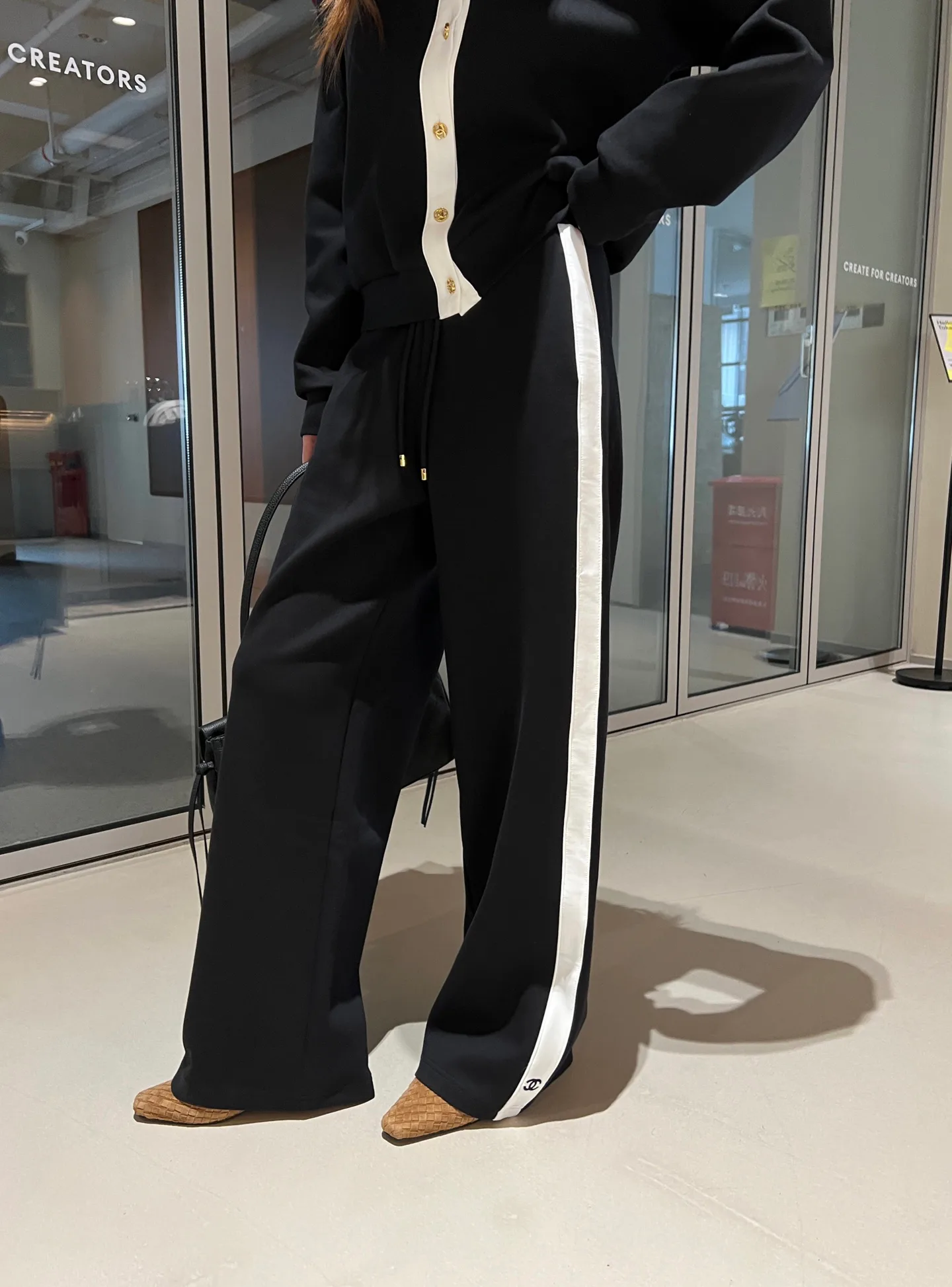 Women's Jumpers And Sweaters CHANEL 18108045