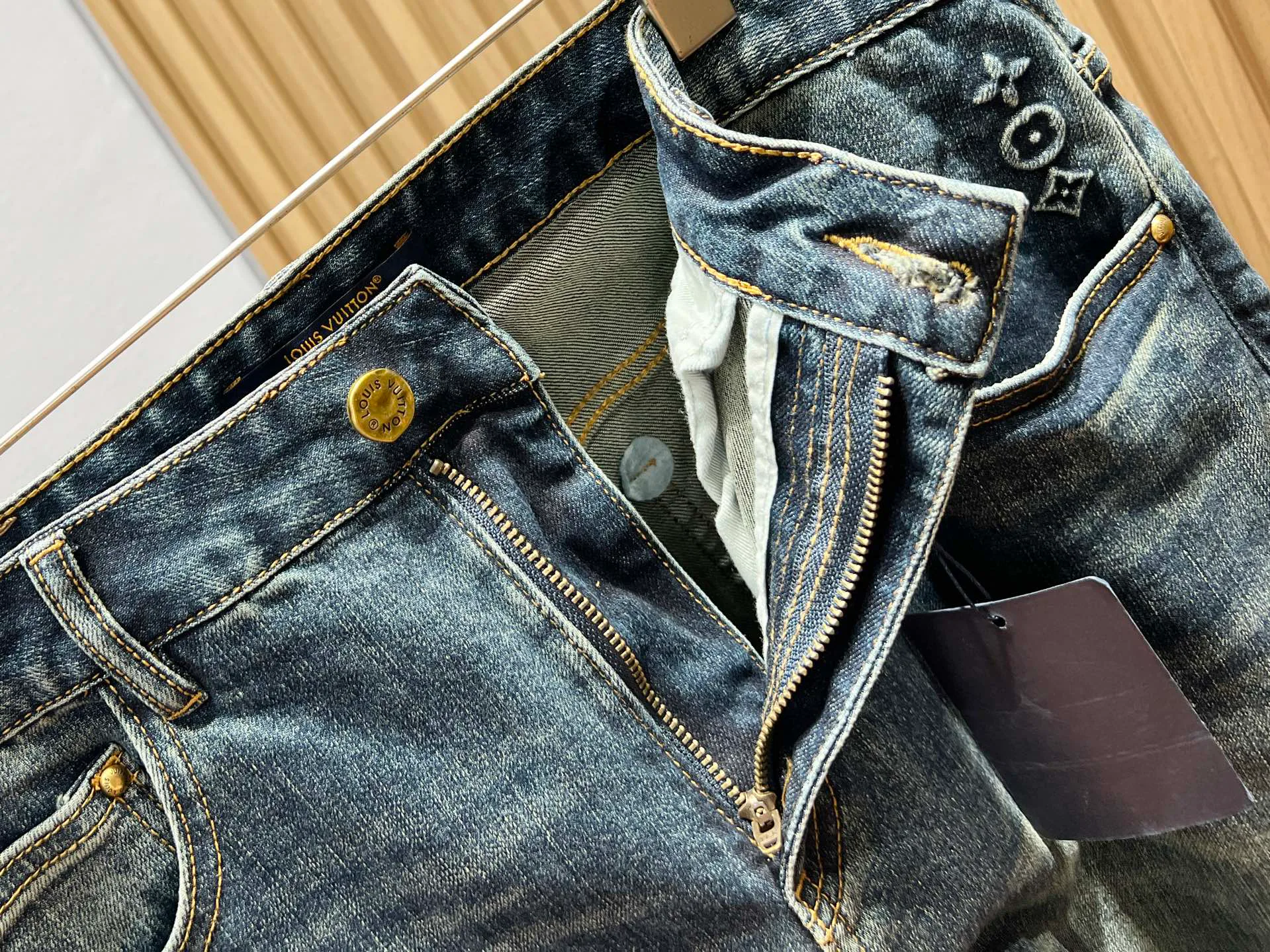 Men's Jeans LOUIS VUITTON 18084591