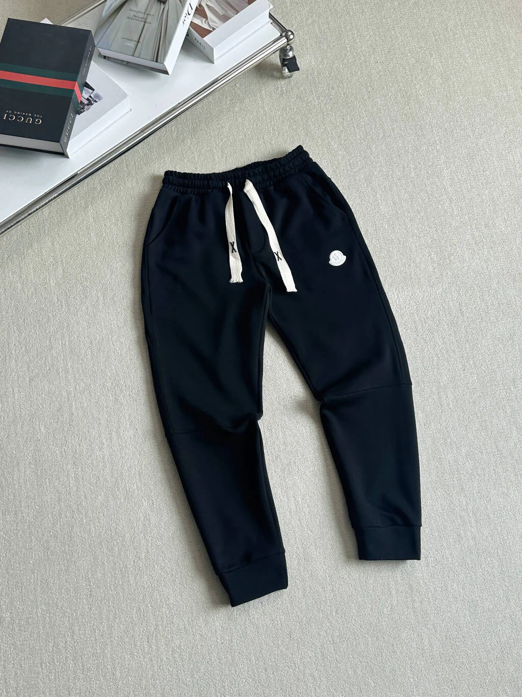 Men's Trousers MONCLER 18069073