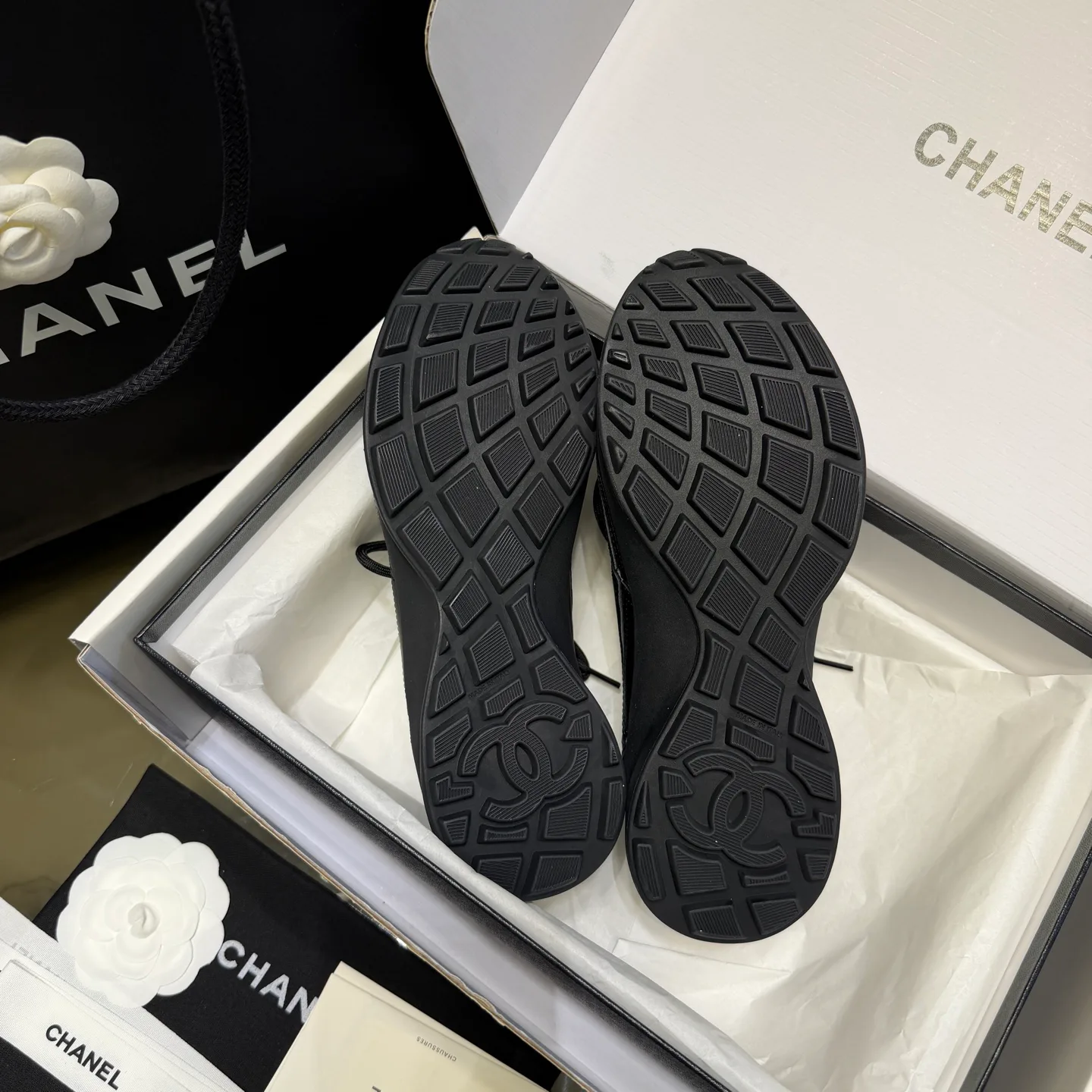 Women's Sneakers CHANEL 17877251