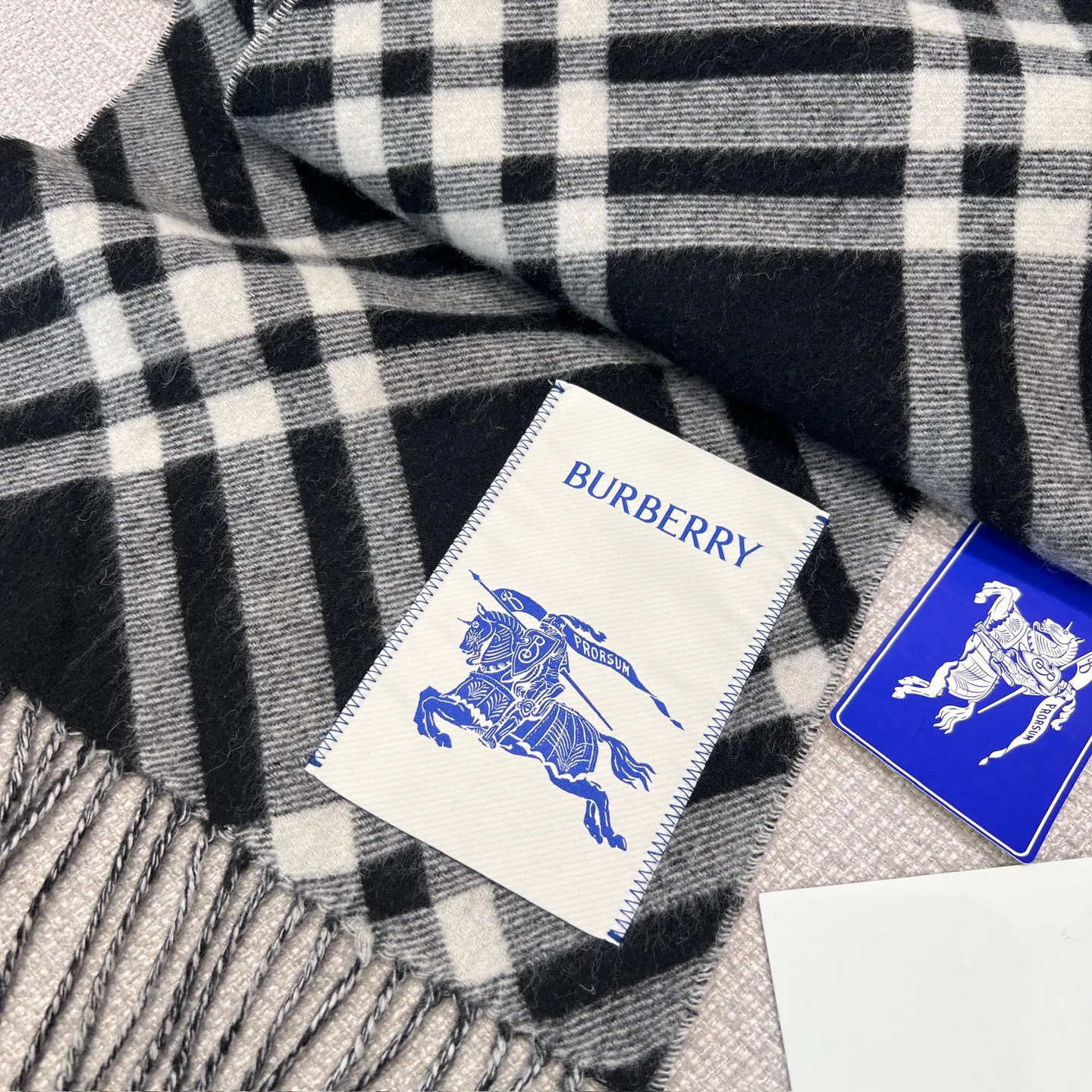 Scarves BURBERRY 17945515
