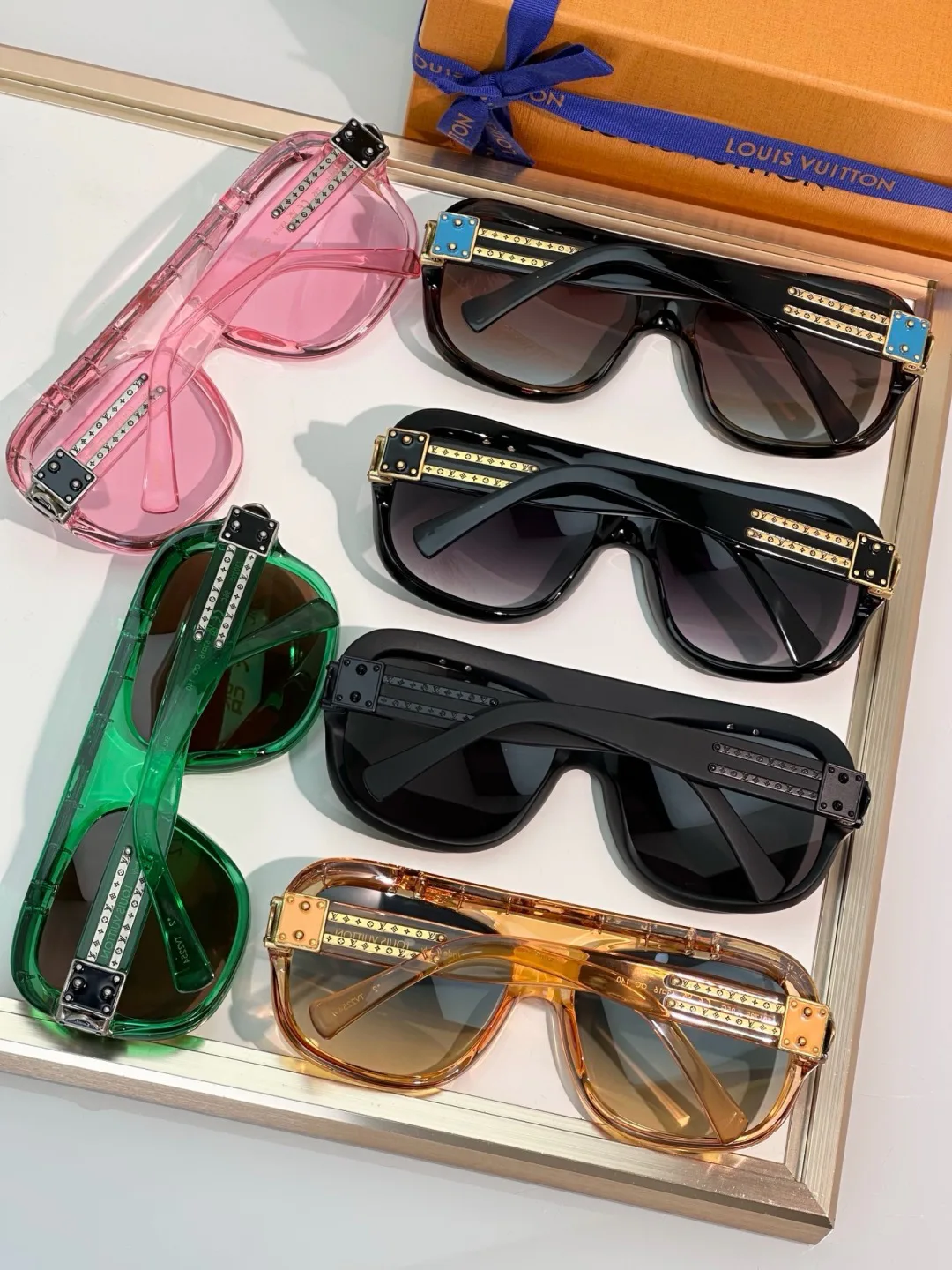 Glasses LOUIS VUITTON 18295137