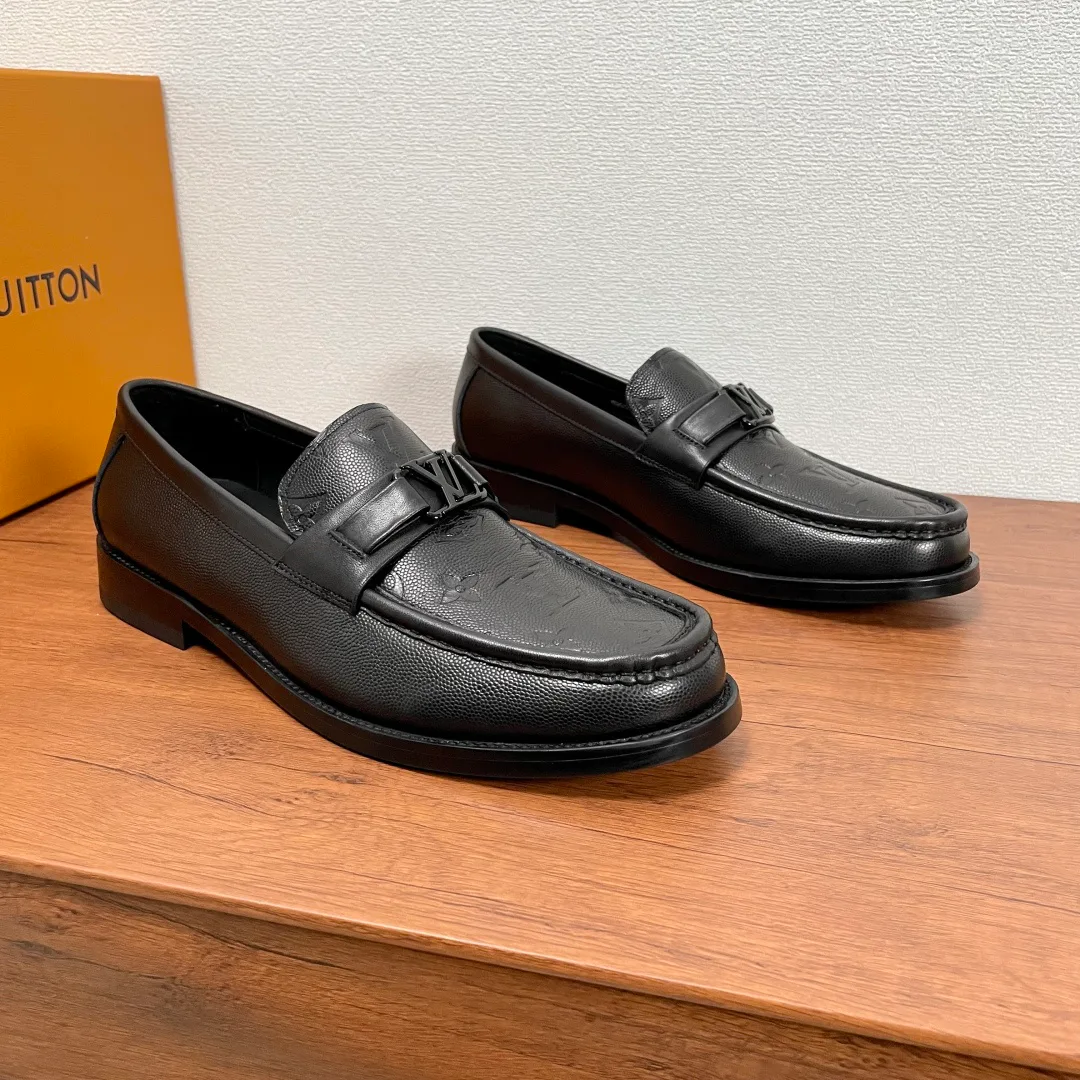 Men's Loafers And Dress Shoes LOUIS VUITTON 18197773