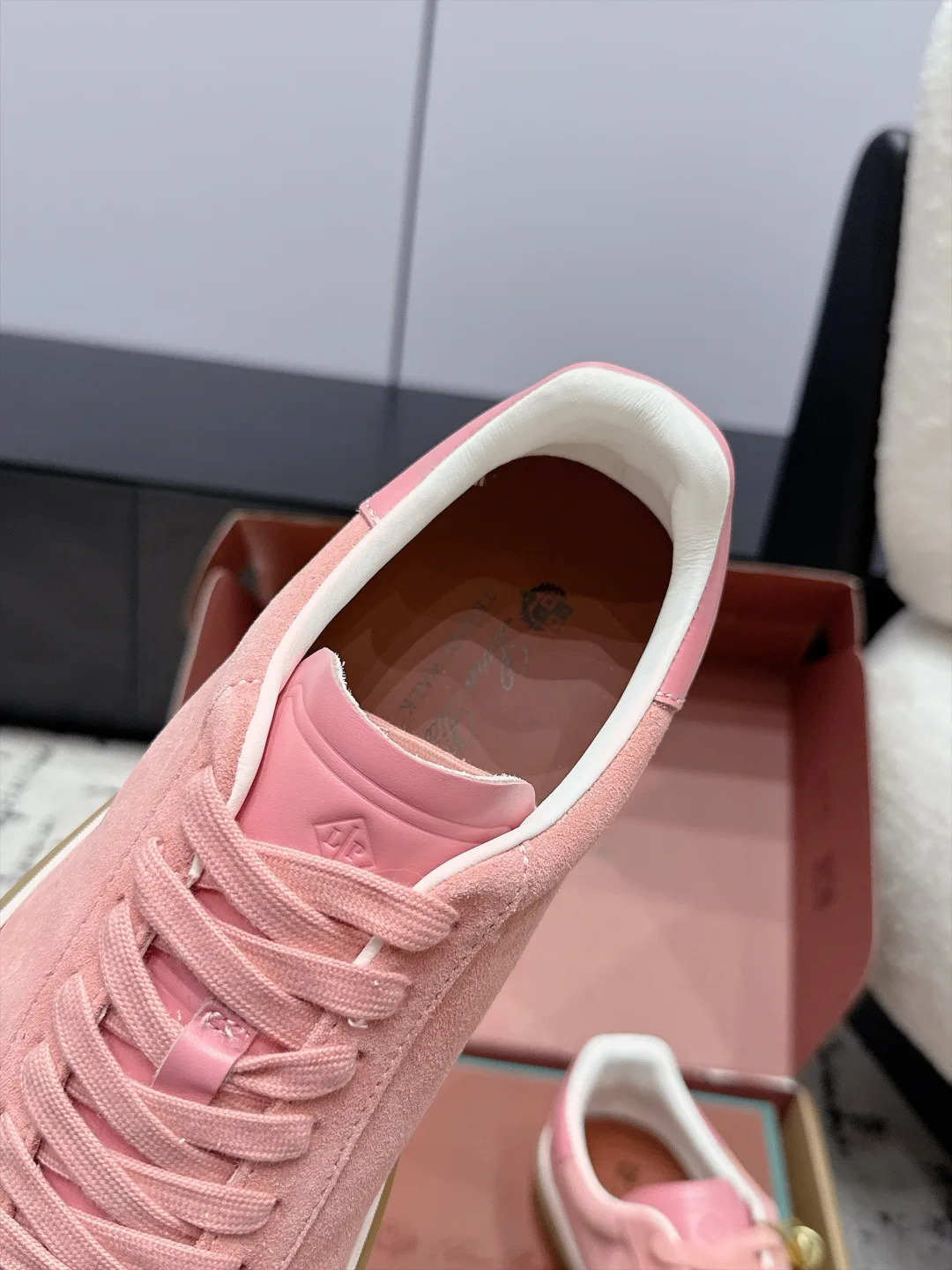 Women's Sneakers LORO PIANA 18133298