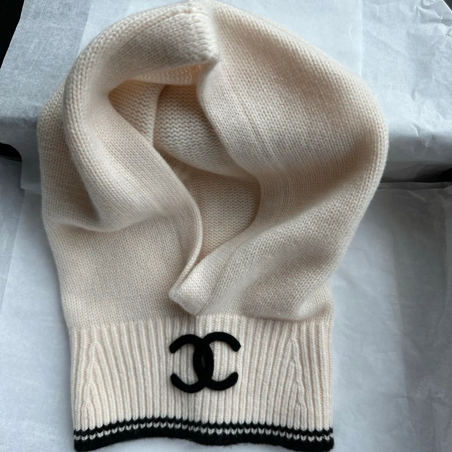 Hats CHANEL 18347838