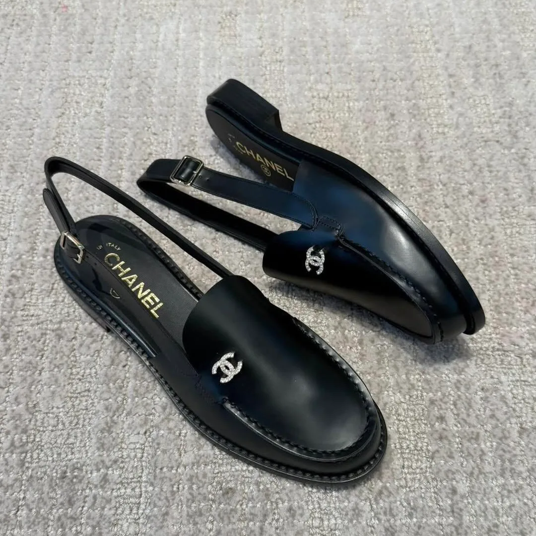 Women's Loafers And Moccasins CHANEL 18450791