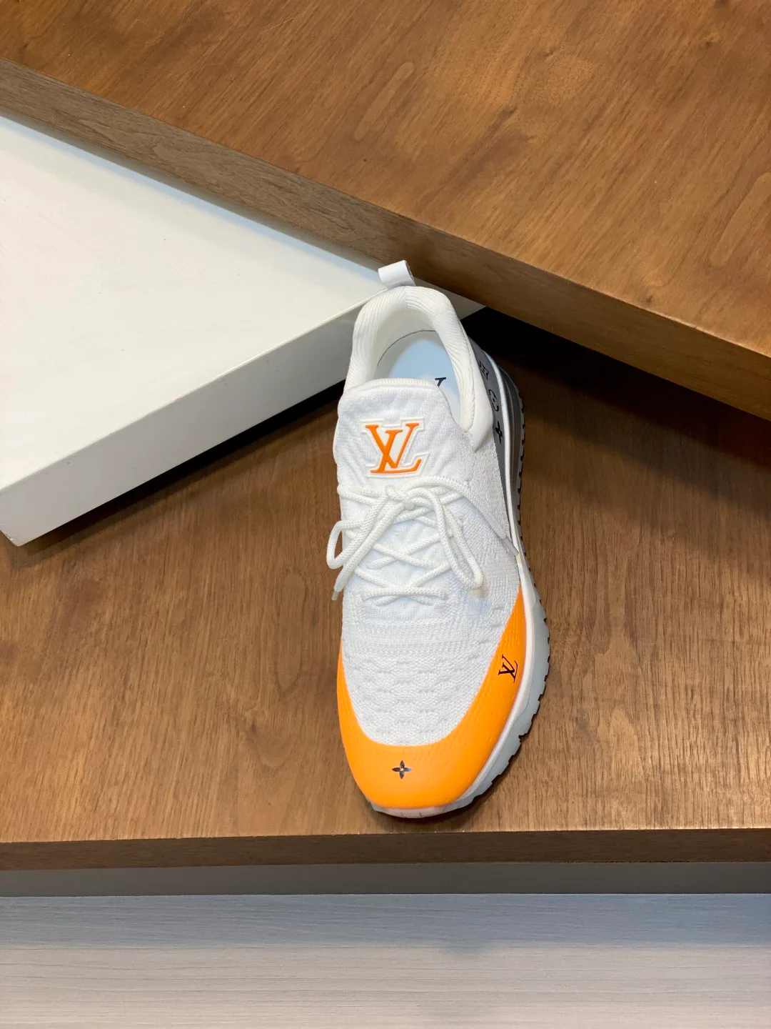 Men's Sneakers LOUIS VUITTON 17862109