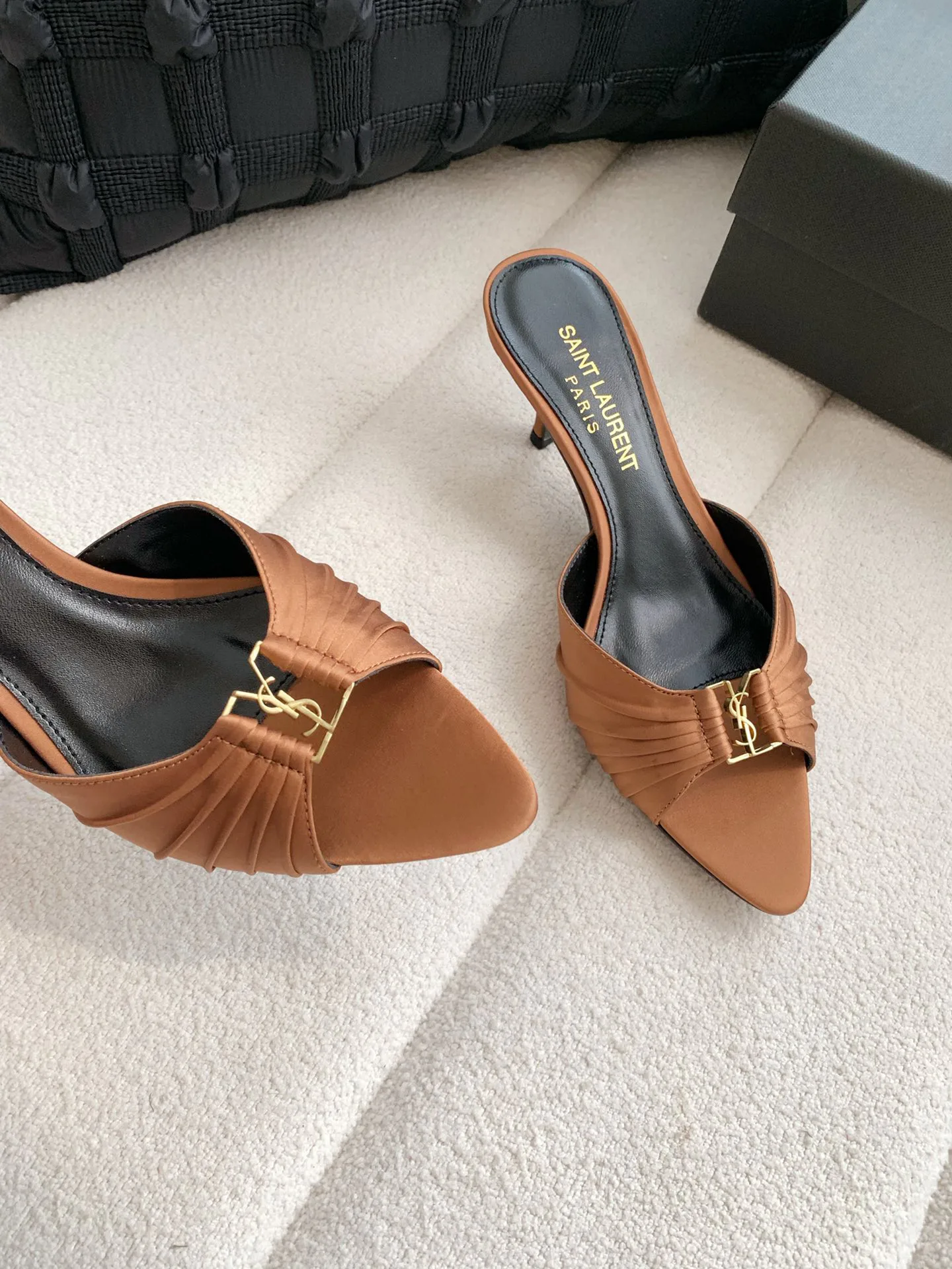 Women's Mules And Clogs SAINT LAURENT 17371743