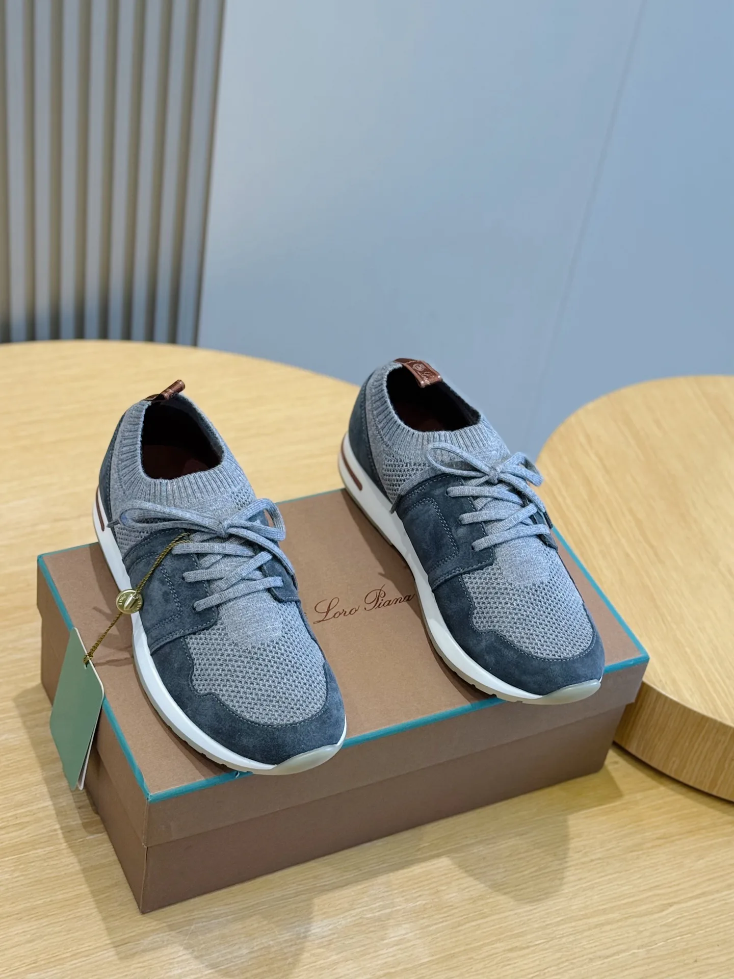 Men's Sneakers LORO PIANA 18380110