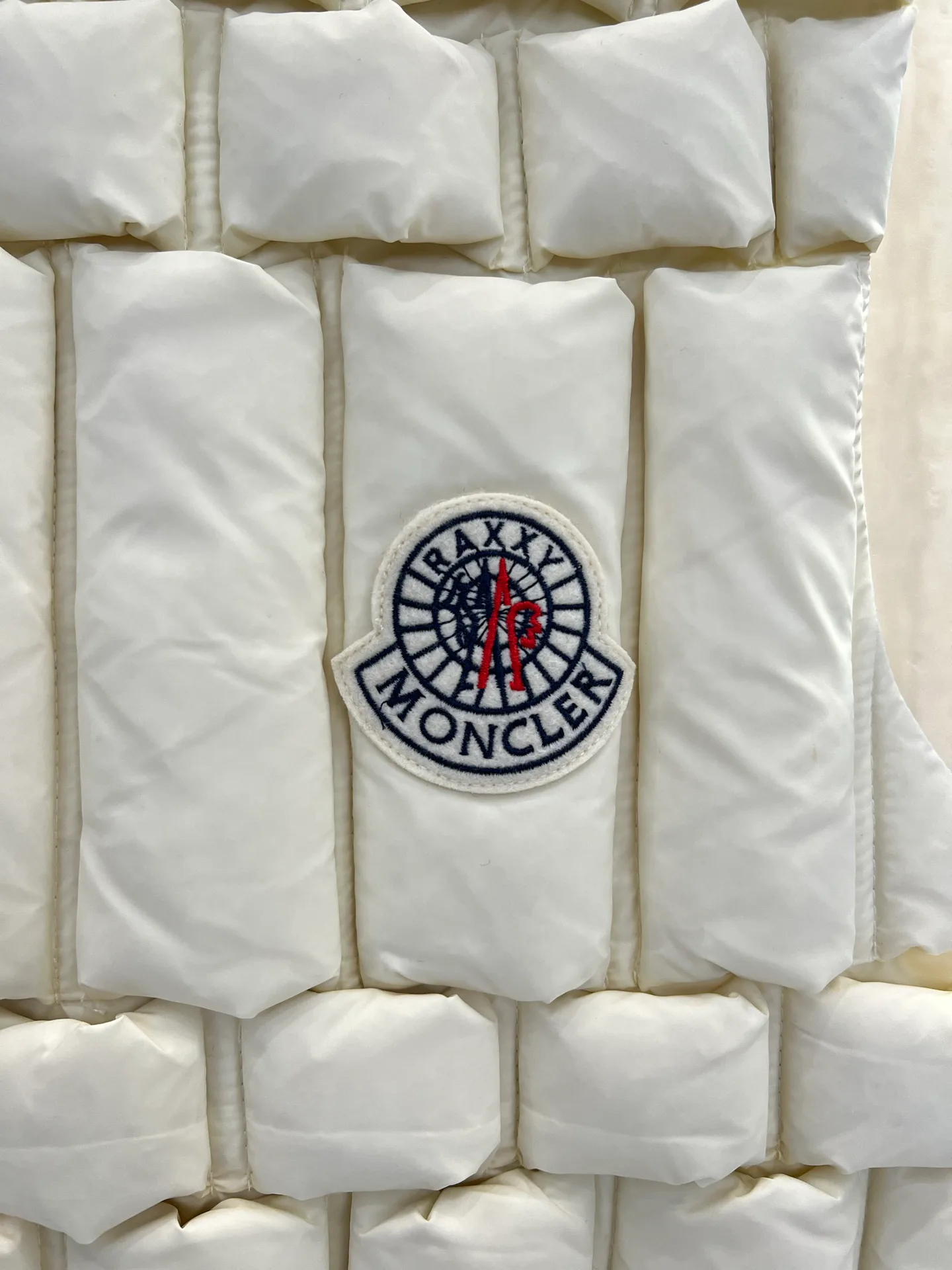 Жилеты Мужские Moncler 18683922