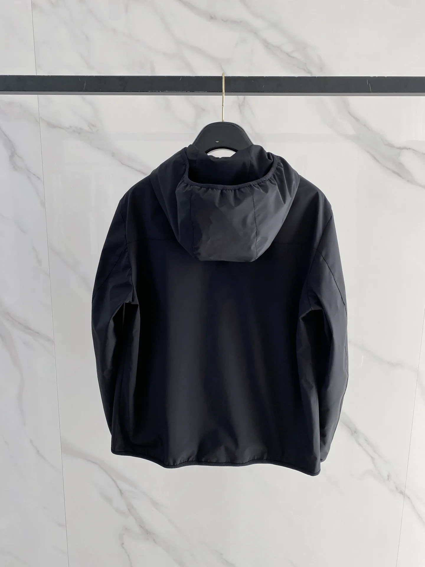 Куртки И Пуховики Мужские Moncler 18596200
