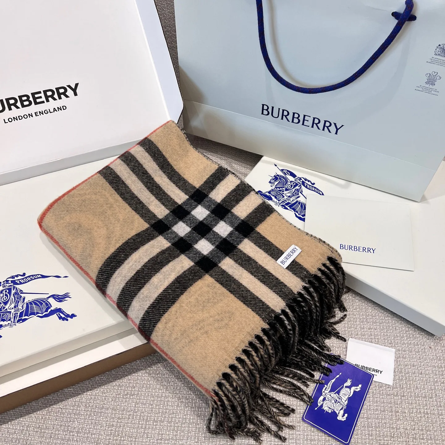 Scarves BURBERRY 17945487