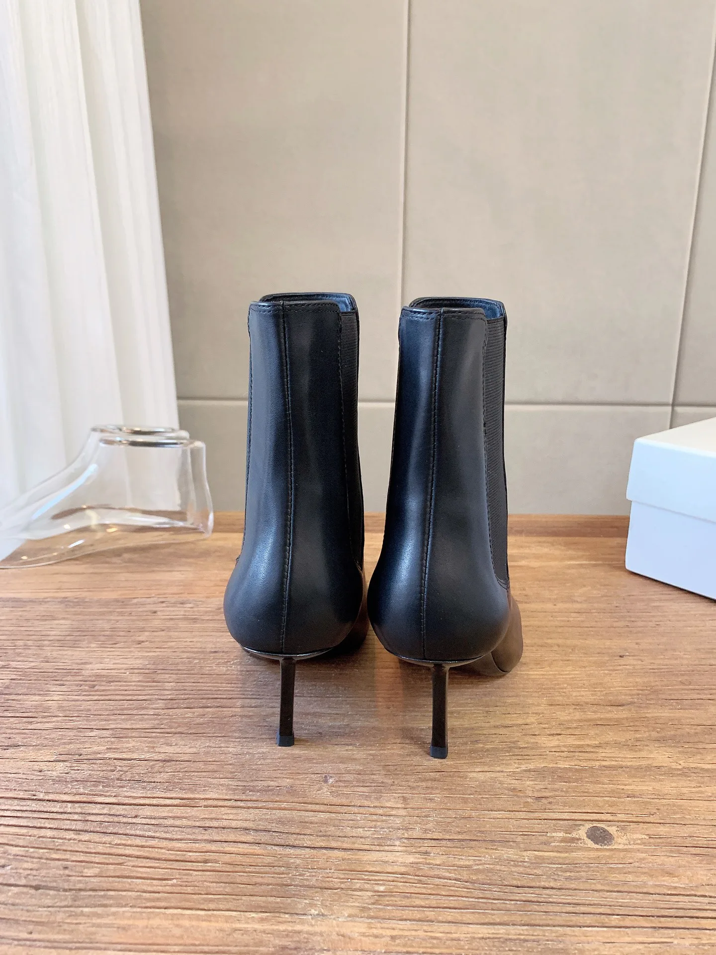 Women's Booties SAINT LAURENT 18520072