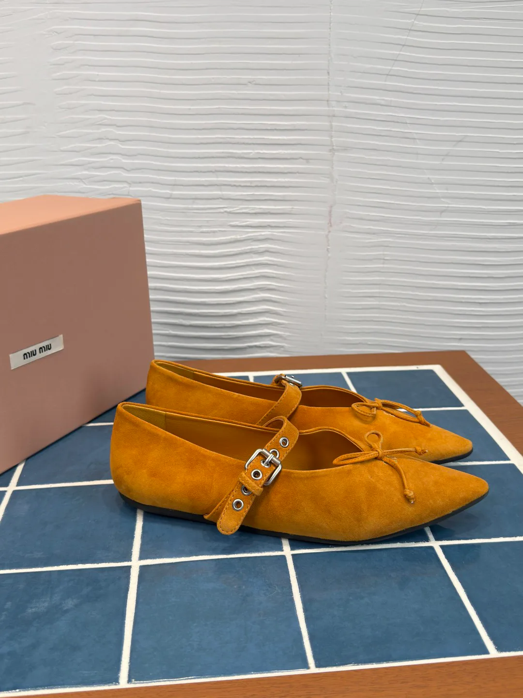 Women's Ballet Flats MIU MIU 18125397