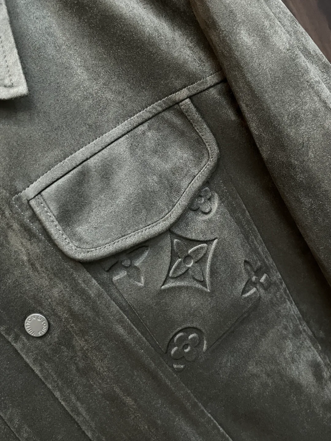 Men's Jackets And Down Jackets LOUIS VUITTON 18140197