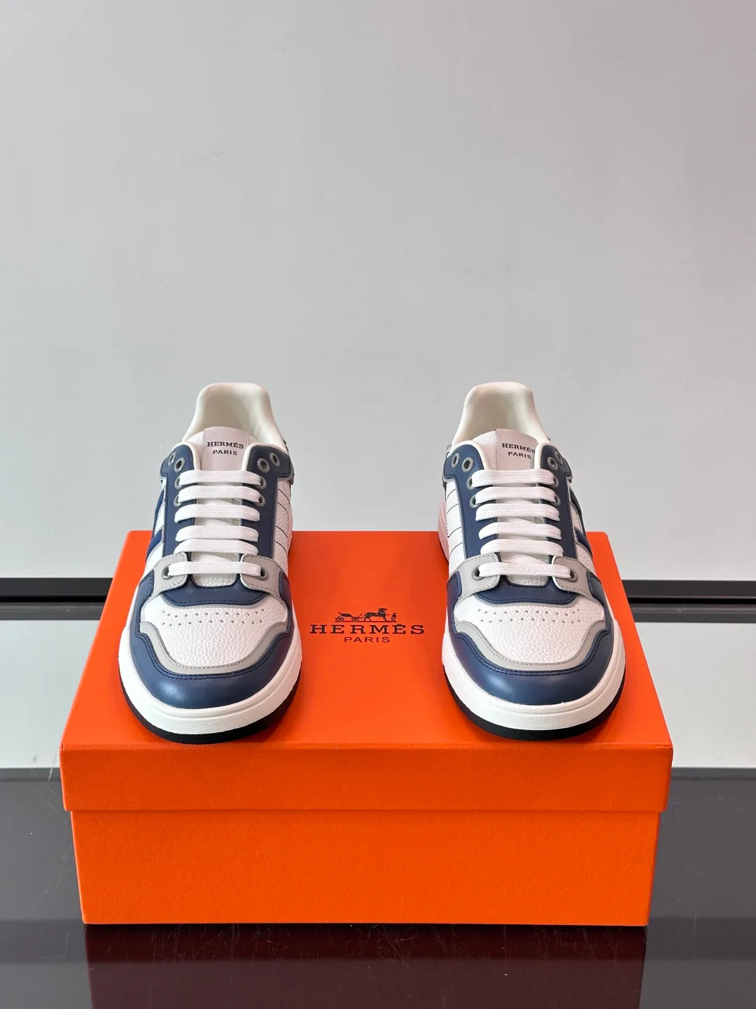 Men's Sneakers HERMES 18500629