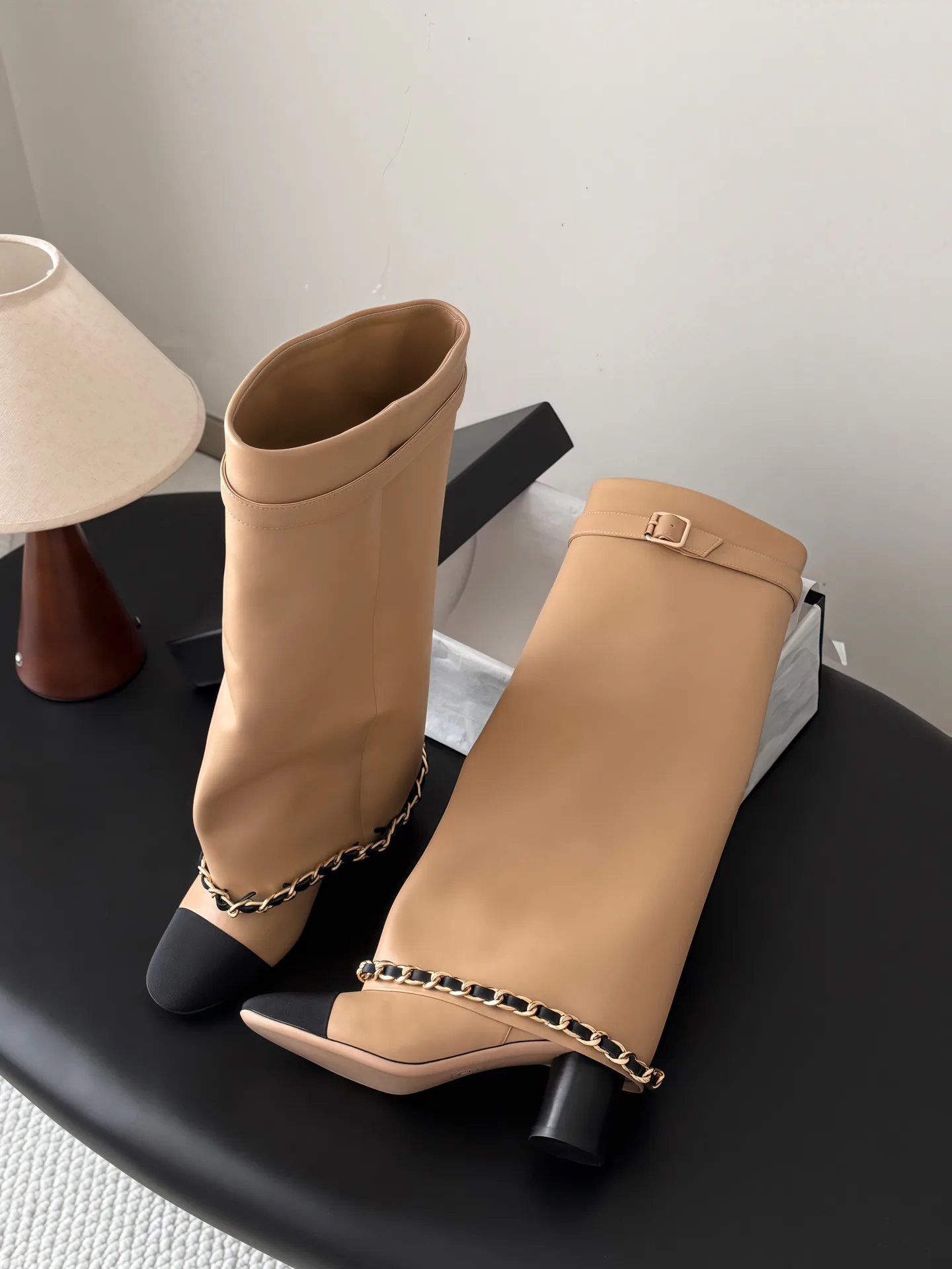 Women's Boots CHANEL 18154329