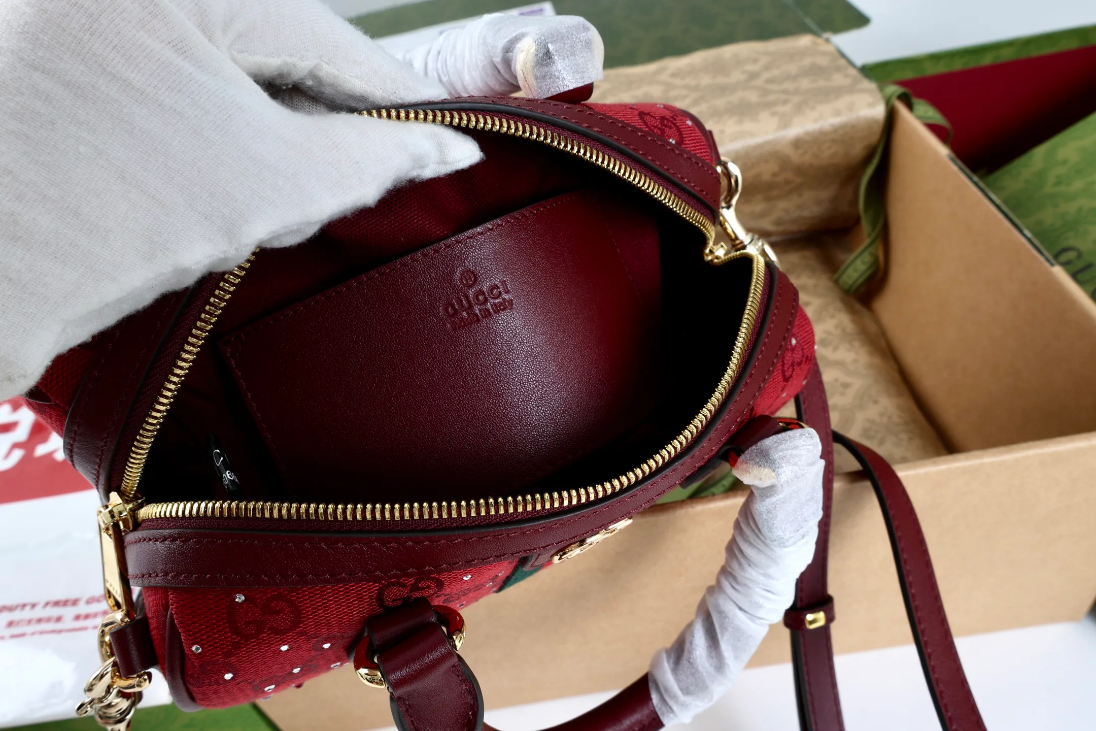 Women's Classic Handbags GUCCI 18065275