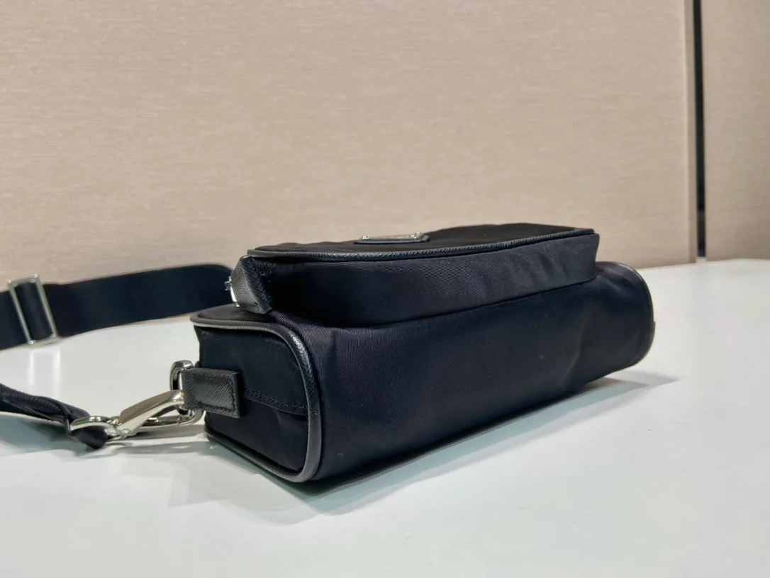 Сумки На Ремне Женские Prada 18585455
