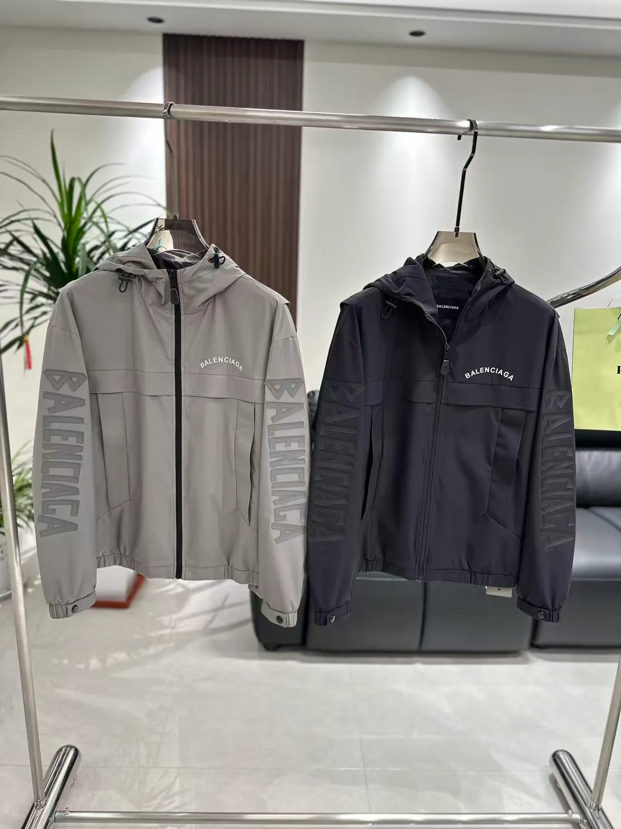 Women's Jackets And Down Jackets BALENCIAGA 17944124
