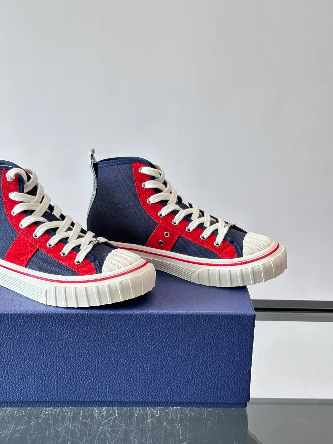 Women's Sneakers CHRISTIAN DIOR 18102146