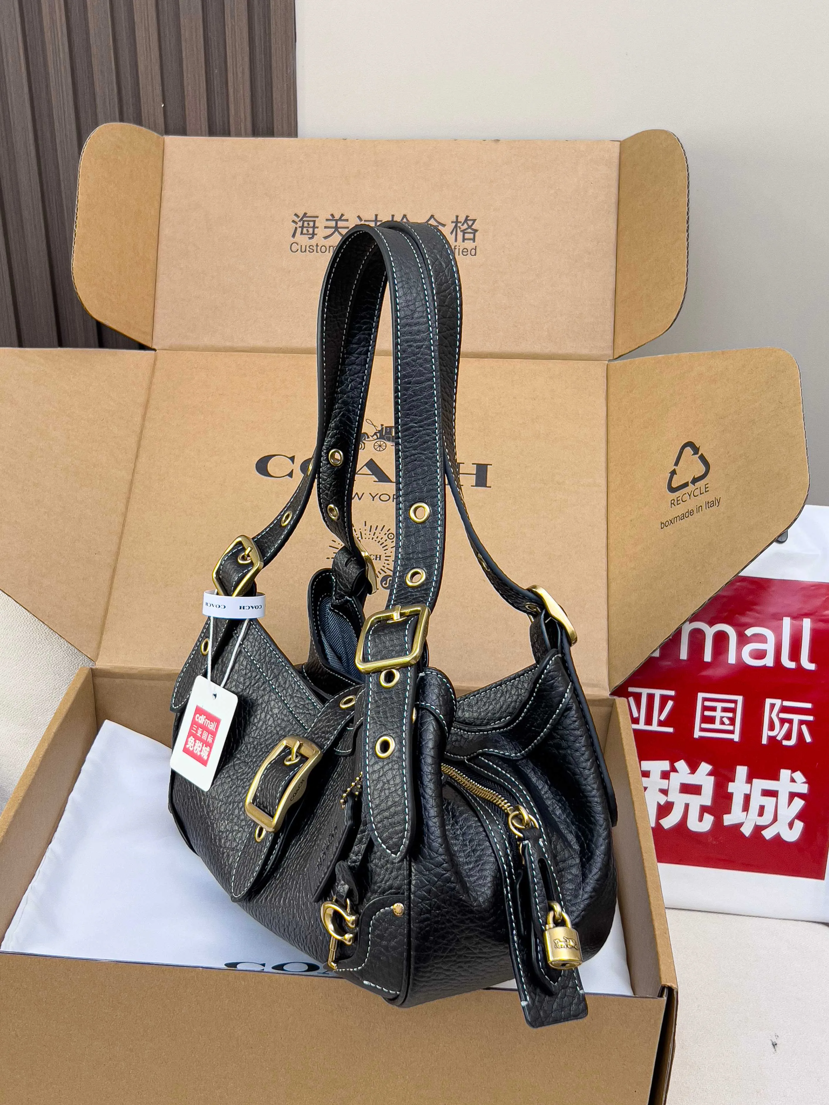 Women's Classic Handbags COACH 16891821