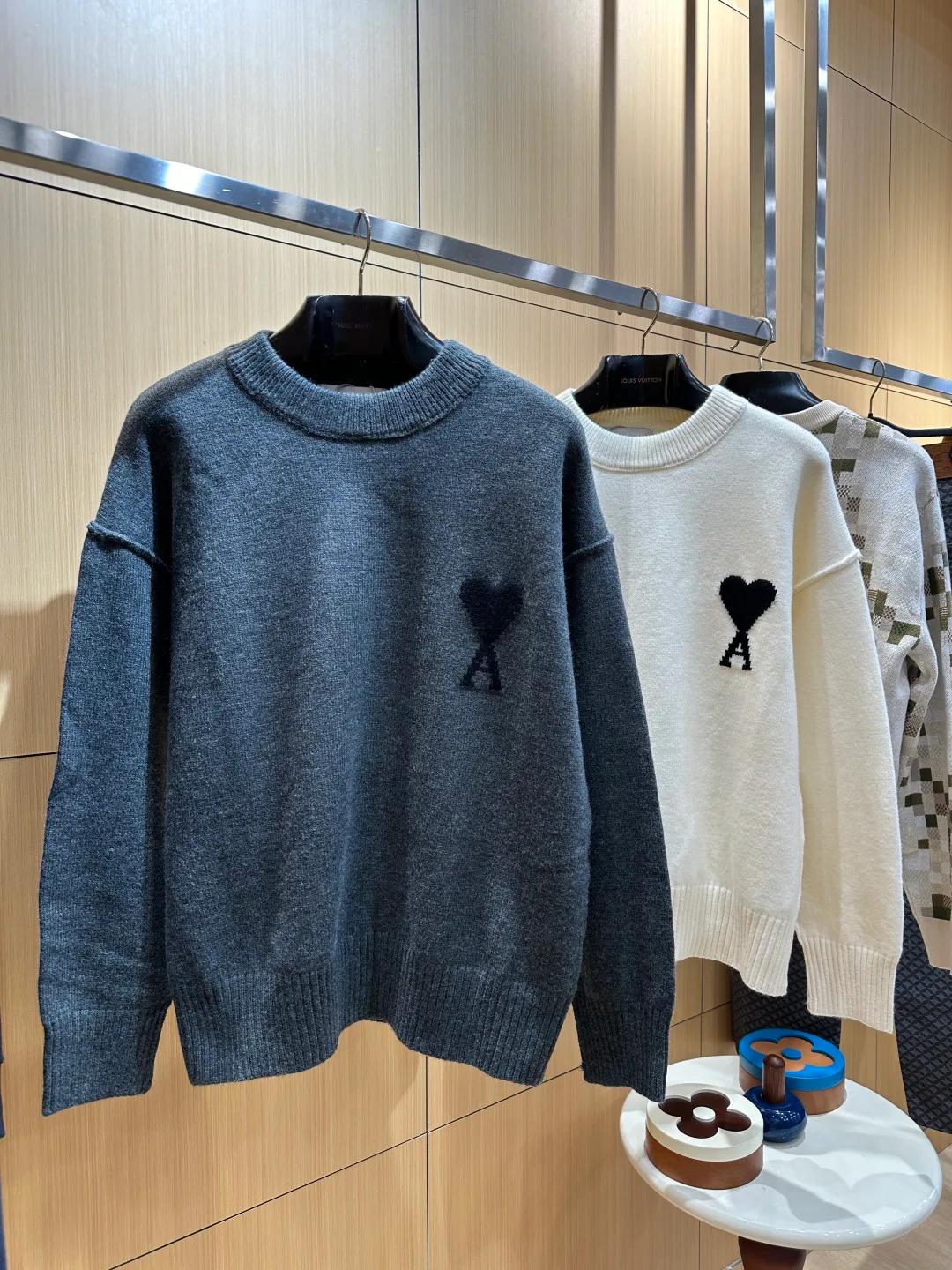 Men's Jumpers And Sweaters AMI PARIS 17802542