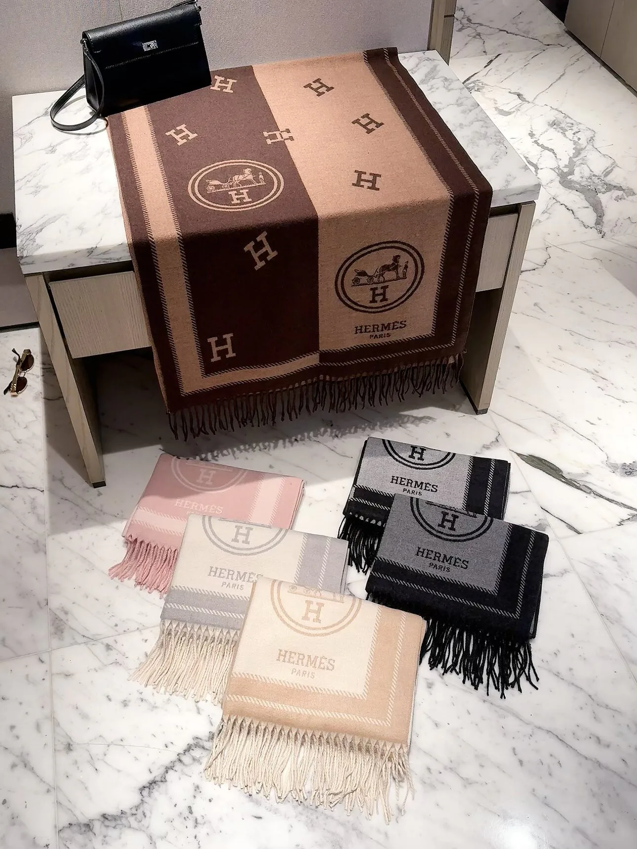 Scarves HERMES 18322512