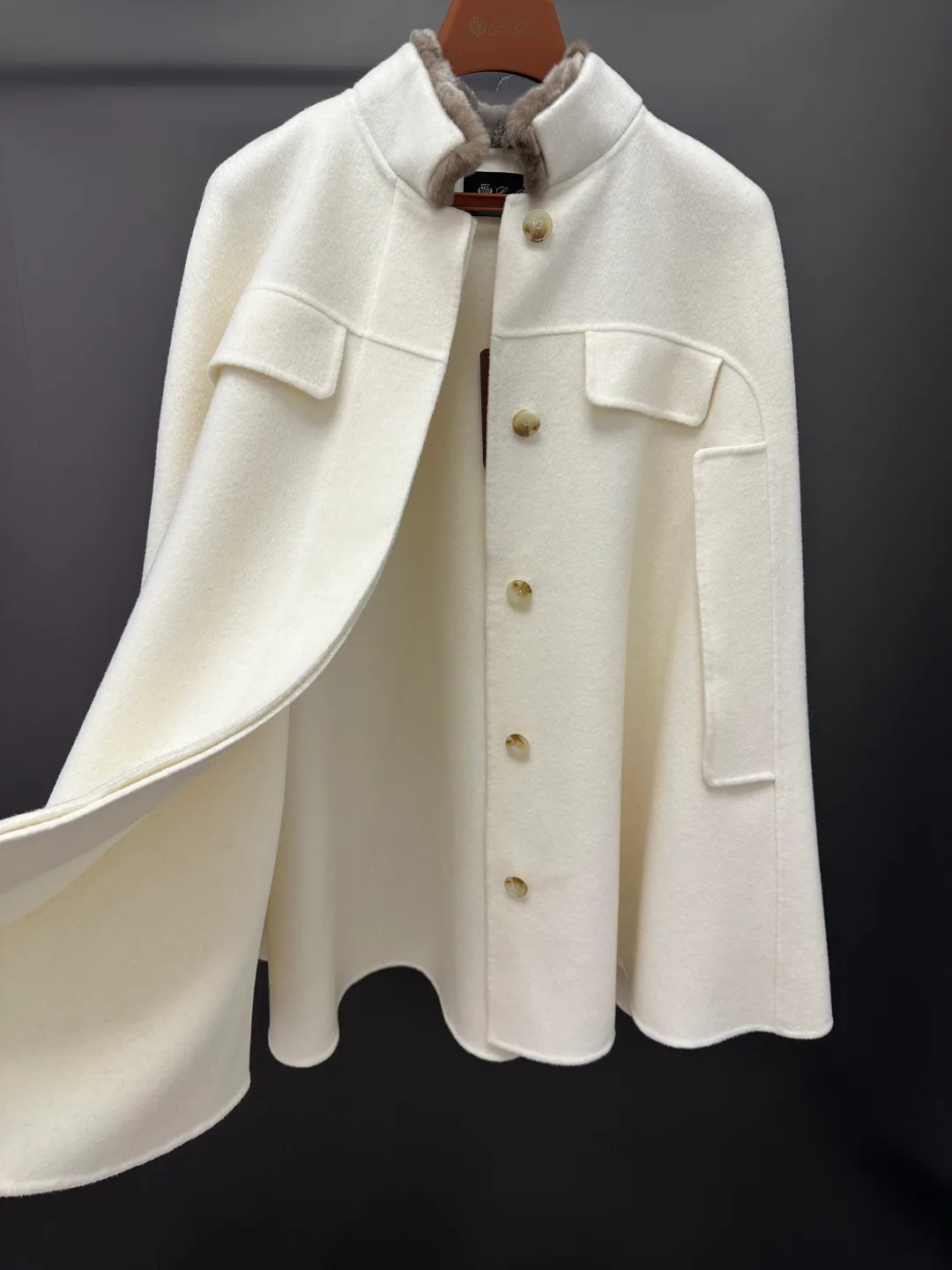 Women's Coats LORO PIANA 18226713