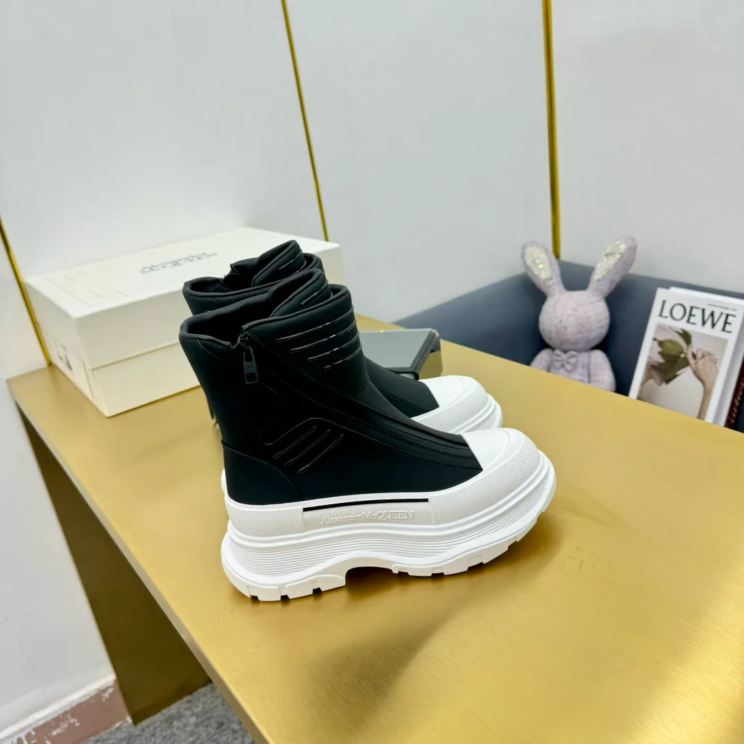 Women's Sneakers ALEXANDER MCQUEEN 18397481