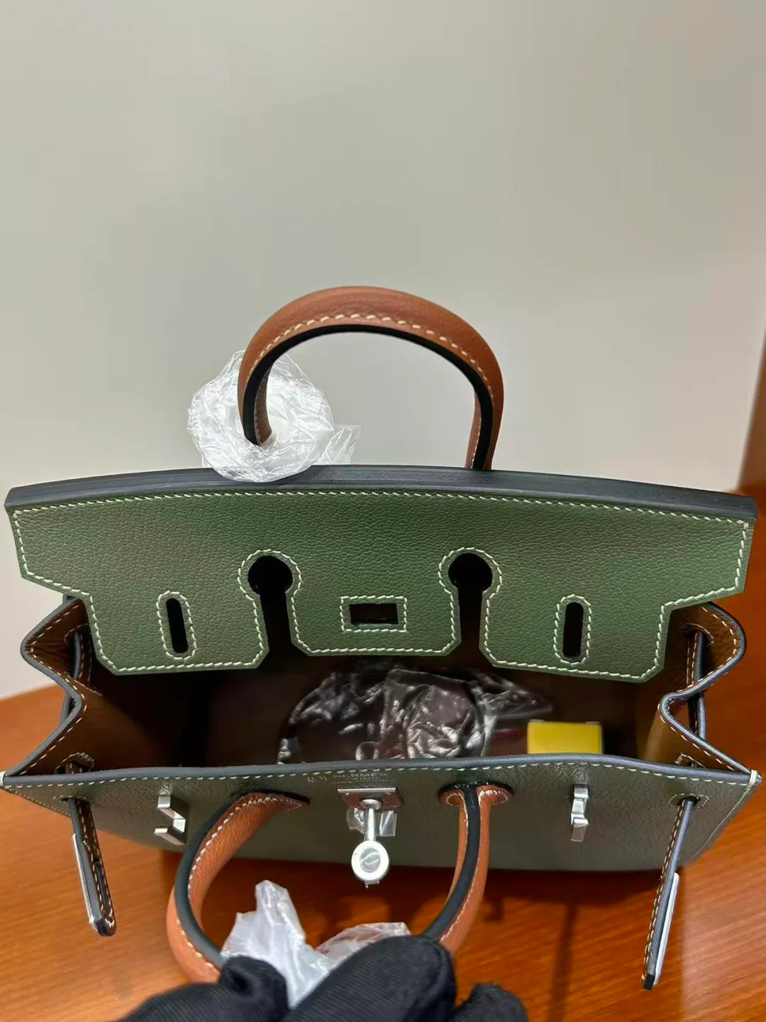 Women's Classic Handbags HERMES 18252543