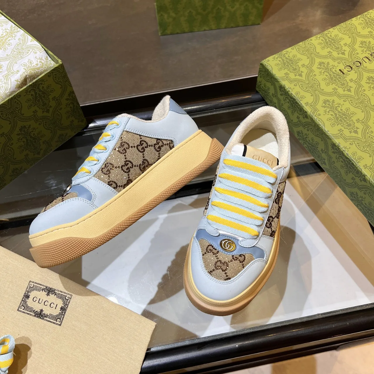 Women's Sneakers GUCCI 17955443
