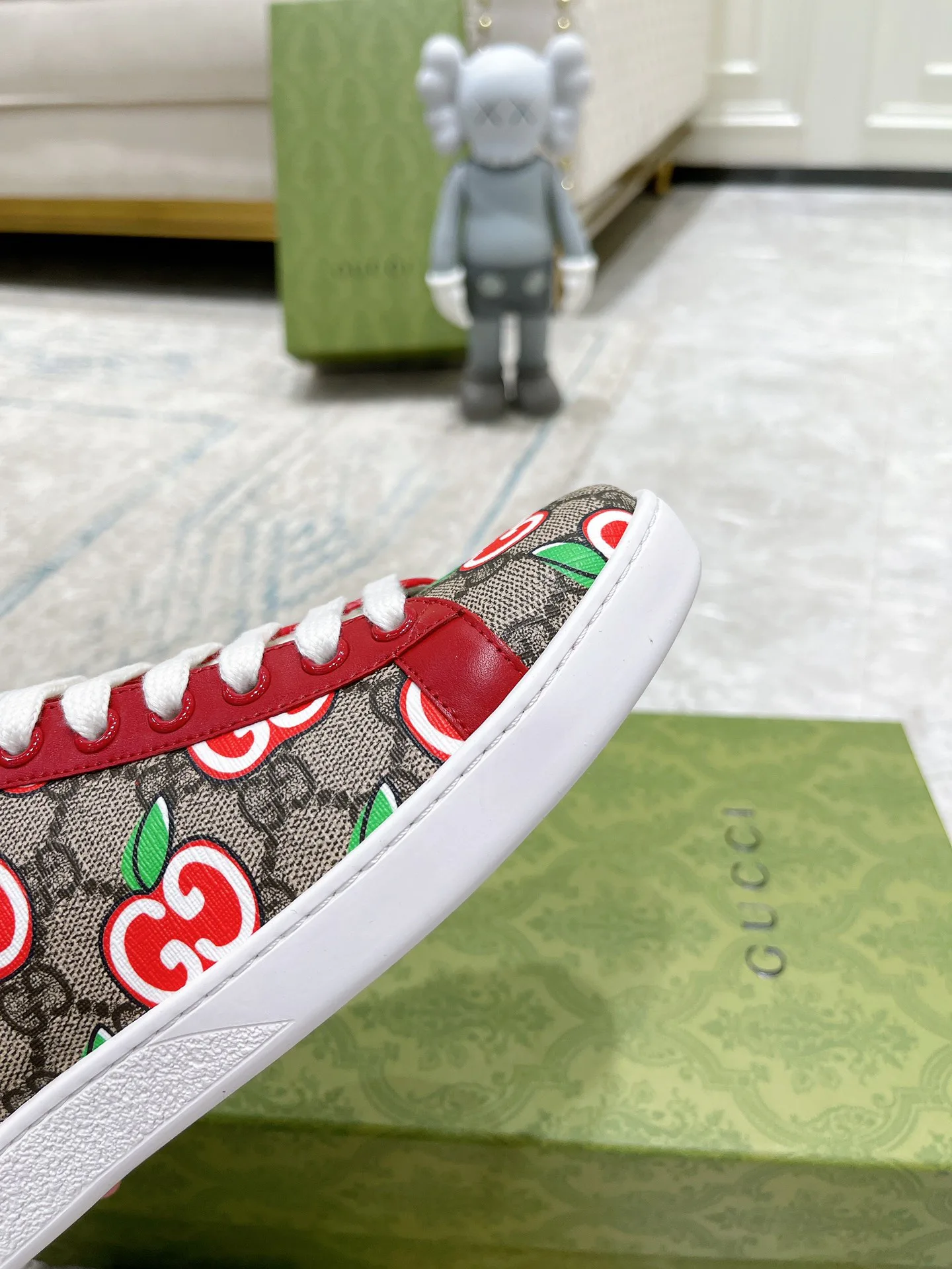 Women's Sneakers GUCCI 17620446