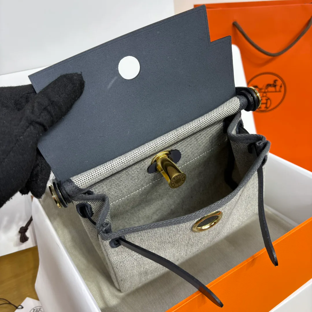 Women's Classic Handbags HERMES 18394445