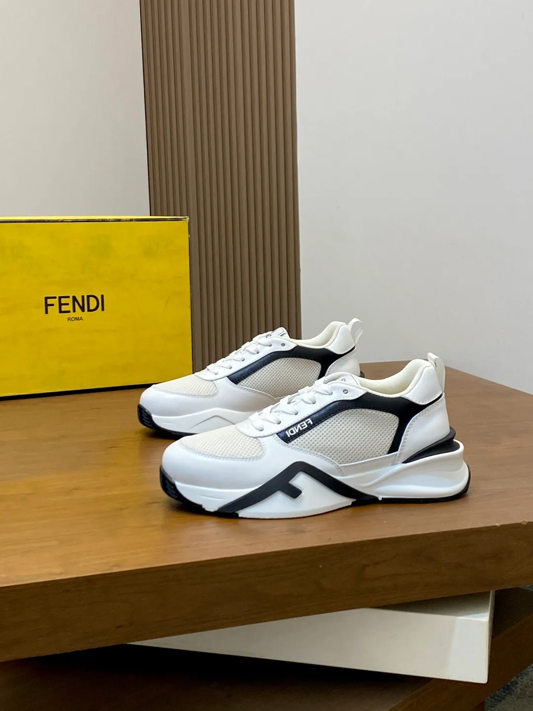 Men's Sneakers FENDI 18079022