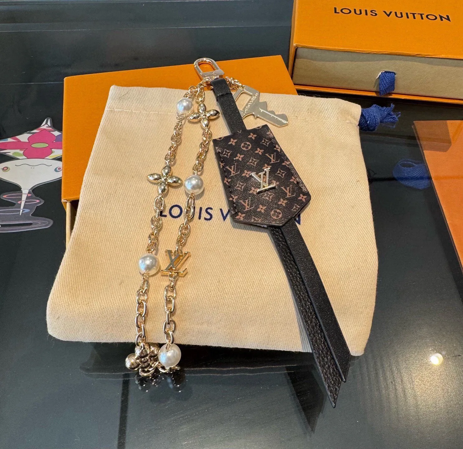 Key Cases LOUIS VUITTON 18013295